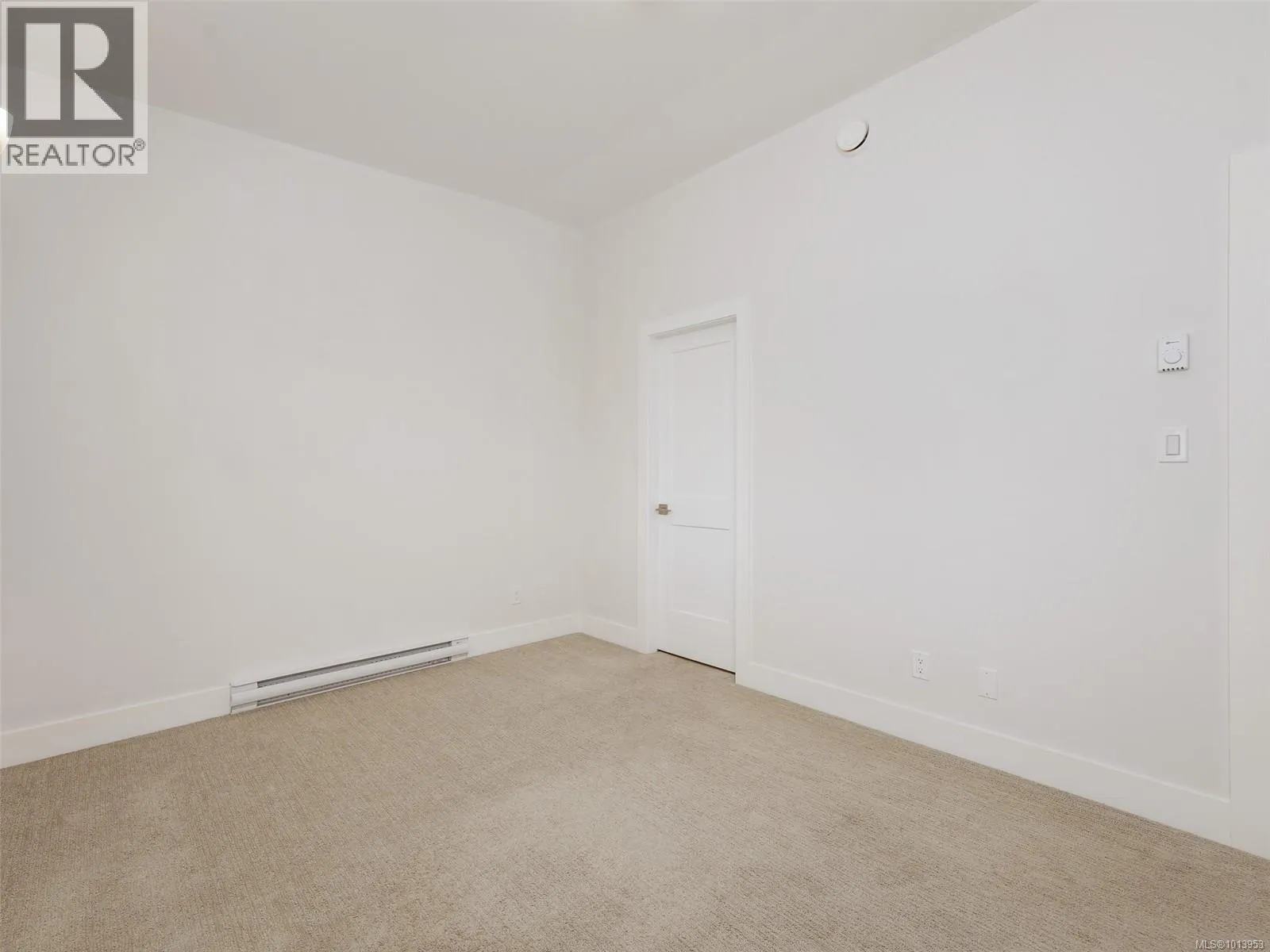 101 2821 Jacklin Rd