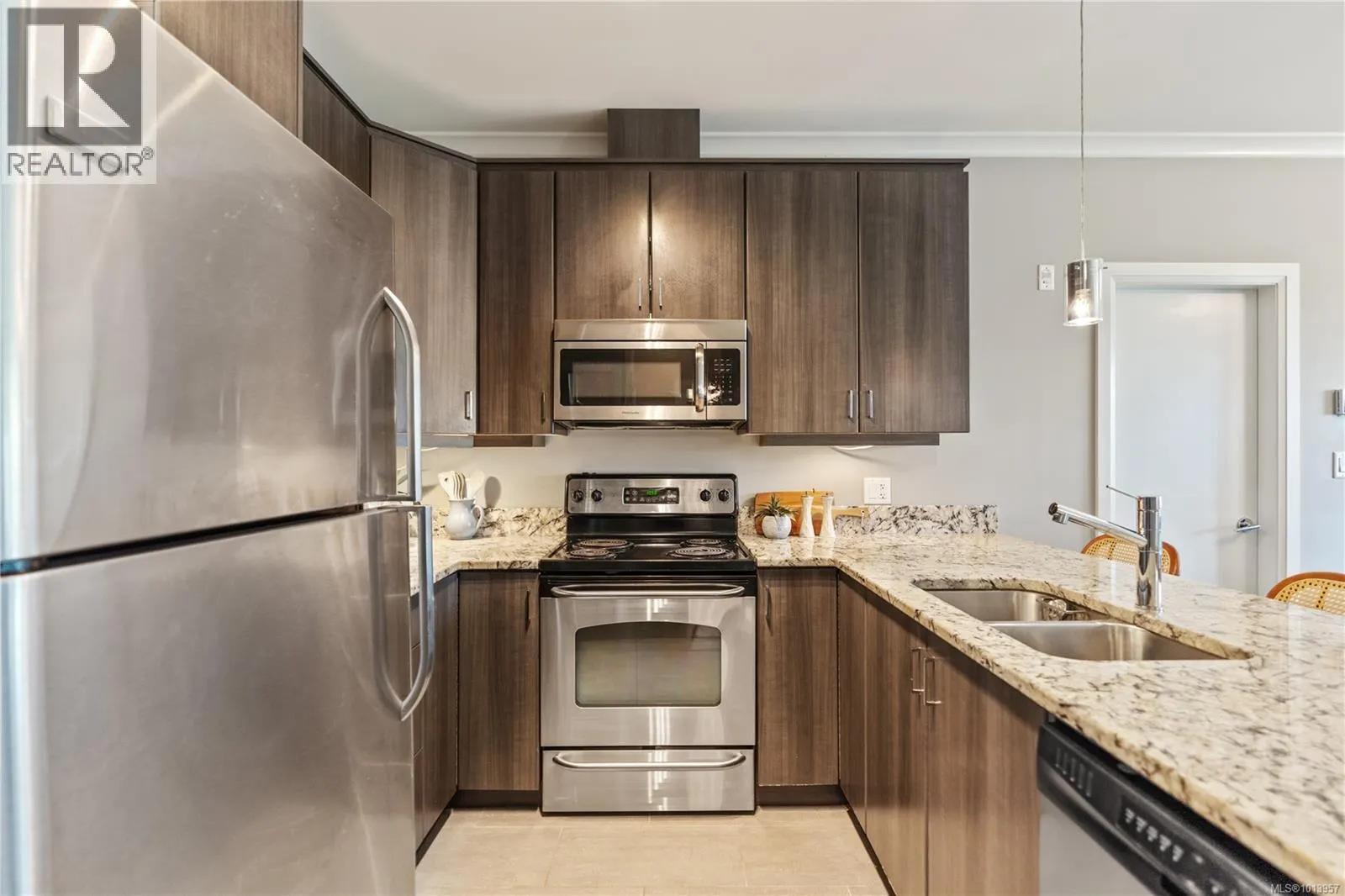 101 1145 Sikorsky Rd