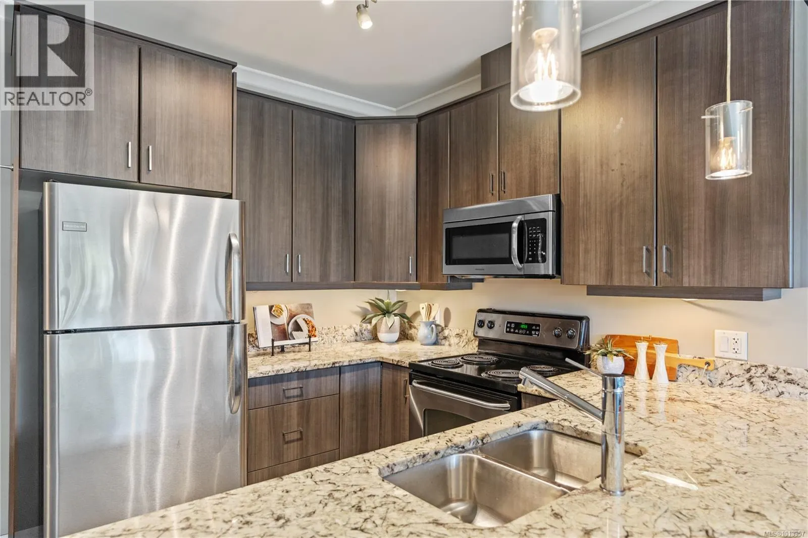 101 1145 Sikorsky Rd