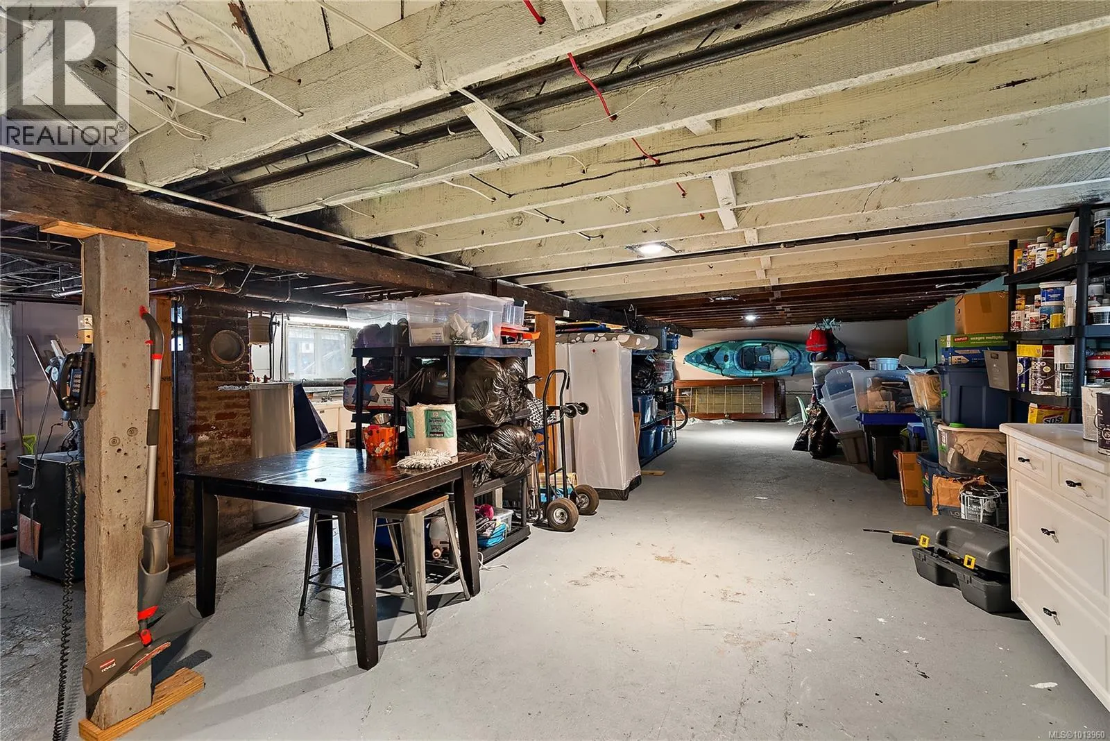 329 Simcoe St