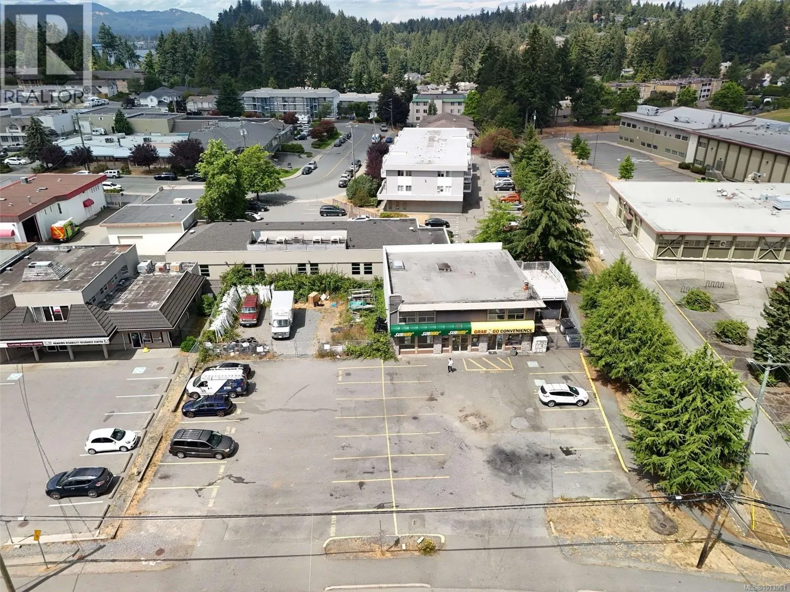 4146 Departure Bay Rd