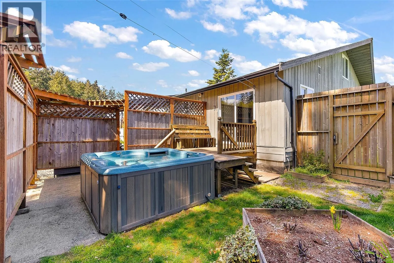 3574 Cowichan Lake Rd