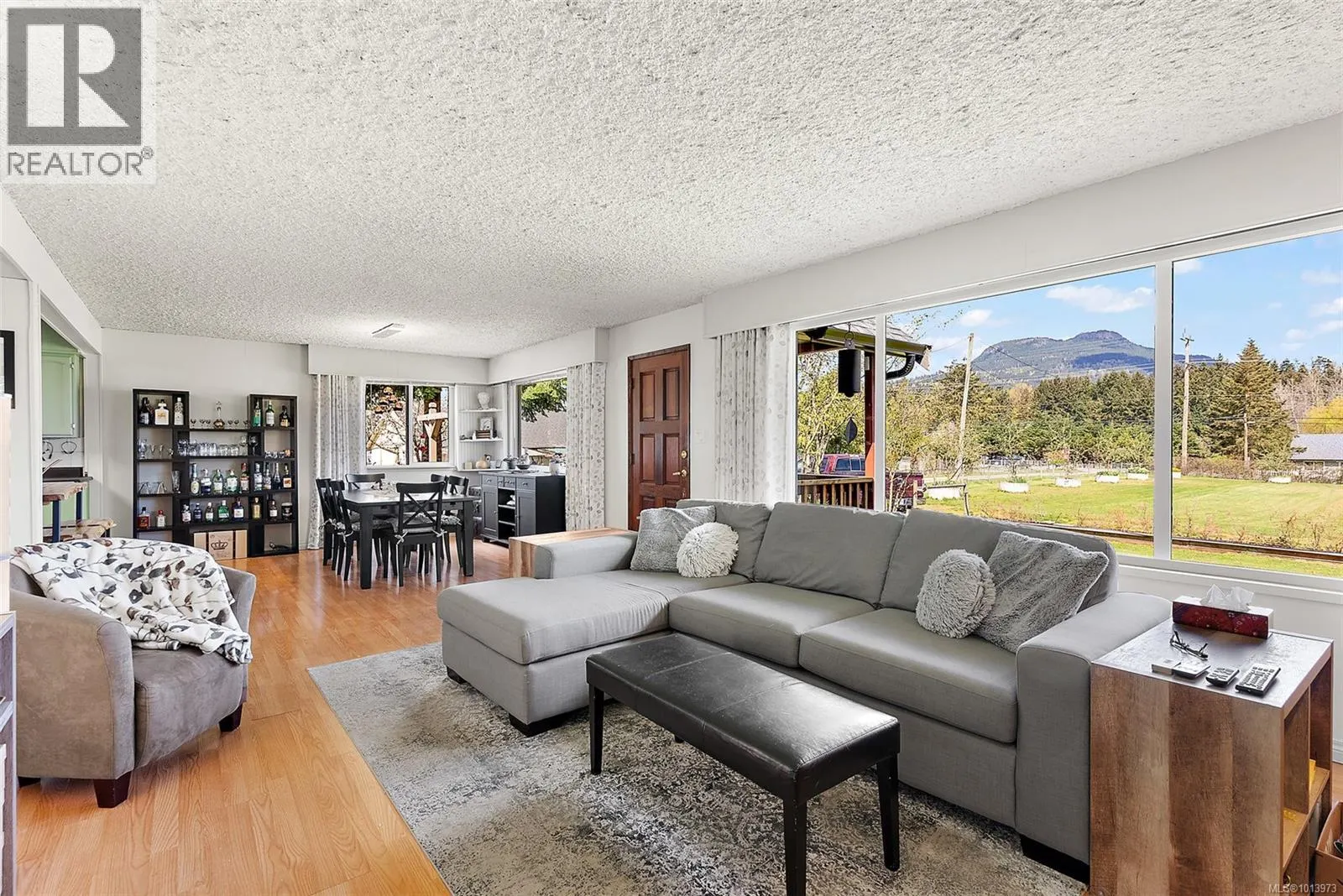3574 Cowichan Lake Rd
