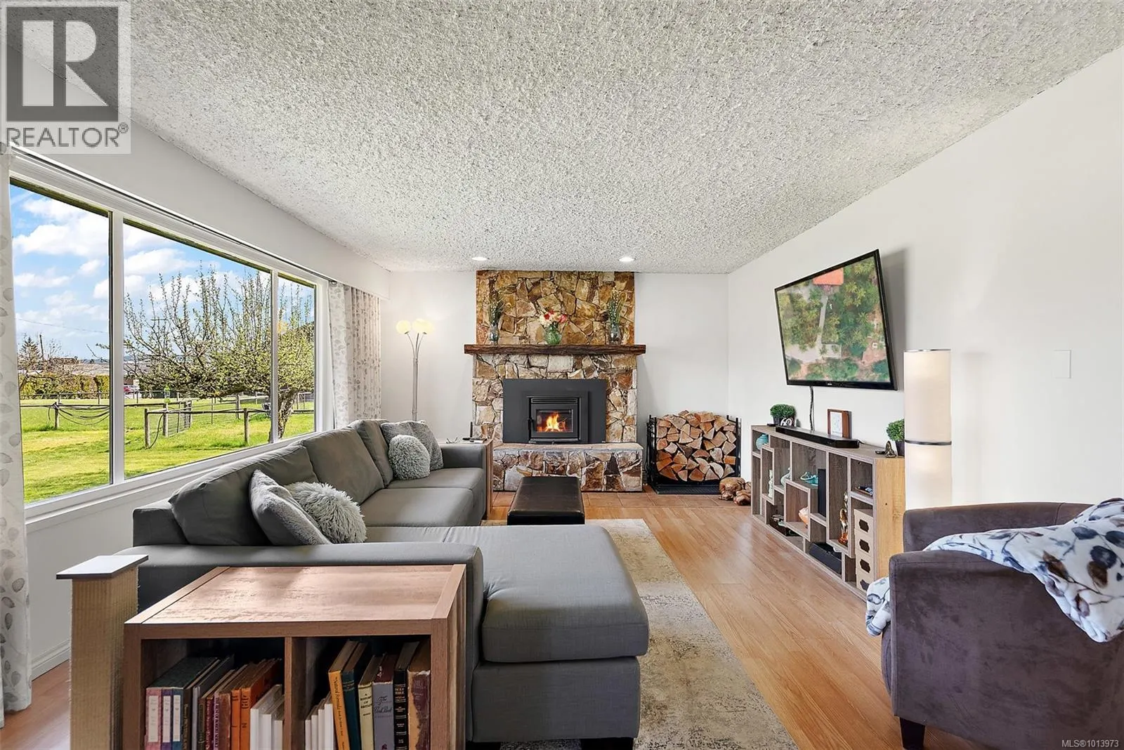 3574 Cowichan Lake Rd