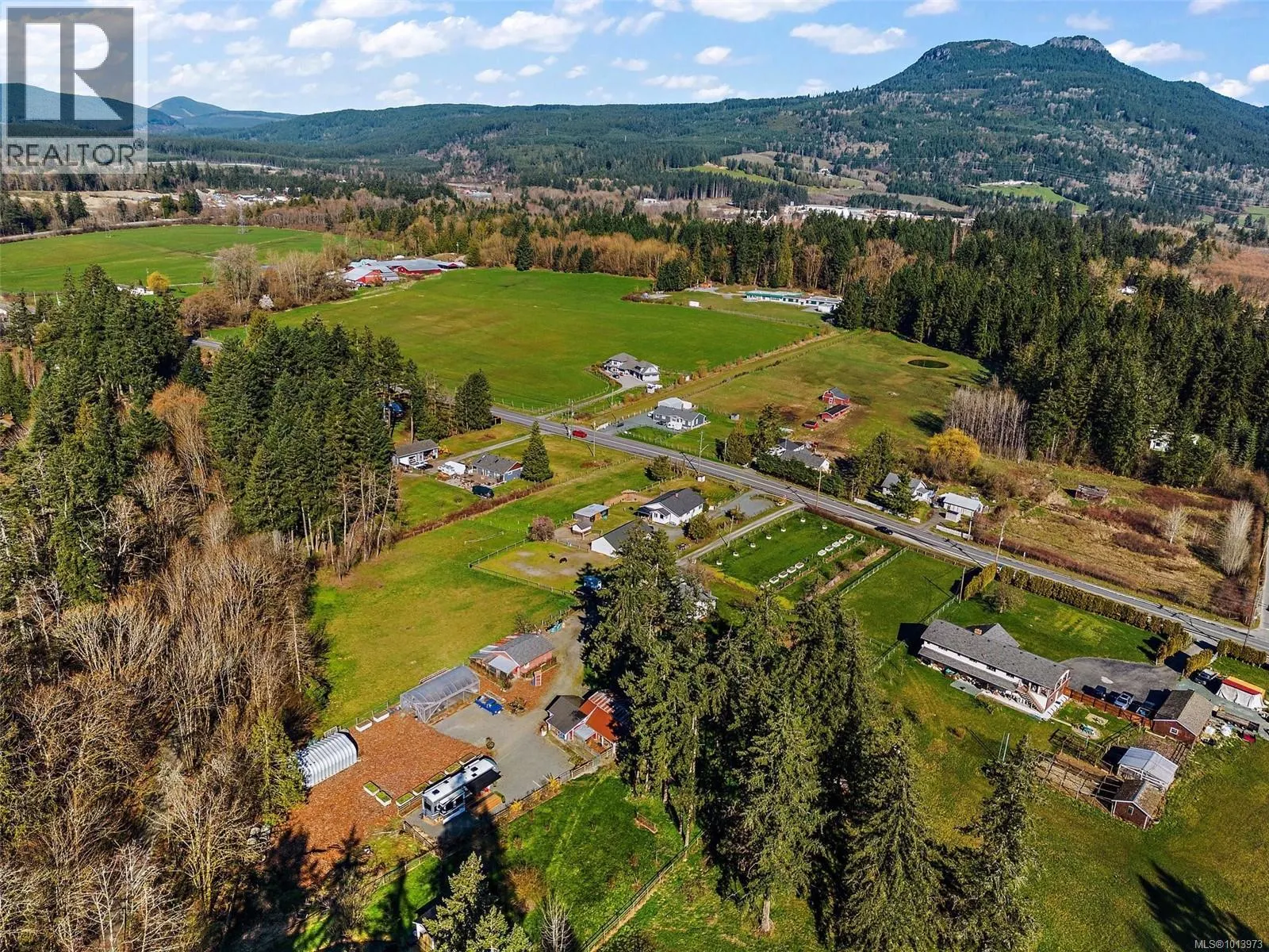 3574 Cowichan Lake Rd