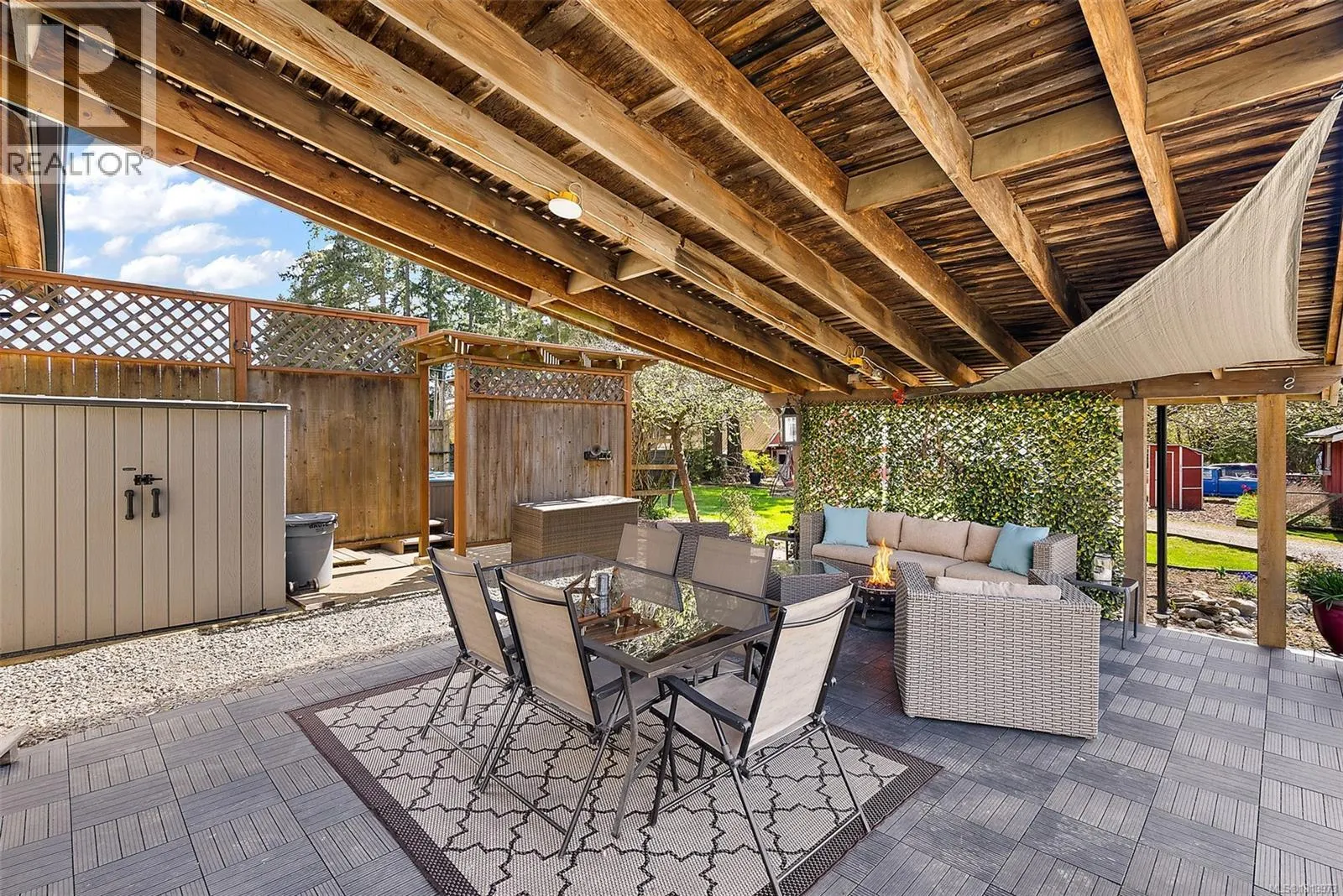 3574 Cowichan Lake Rd