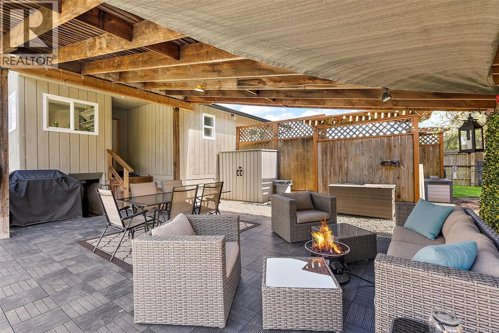 3574 Cowichan Lake Rd