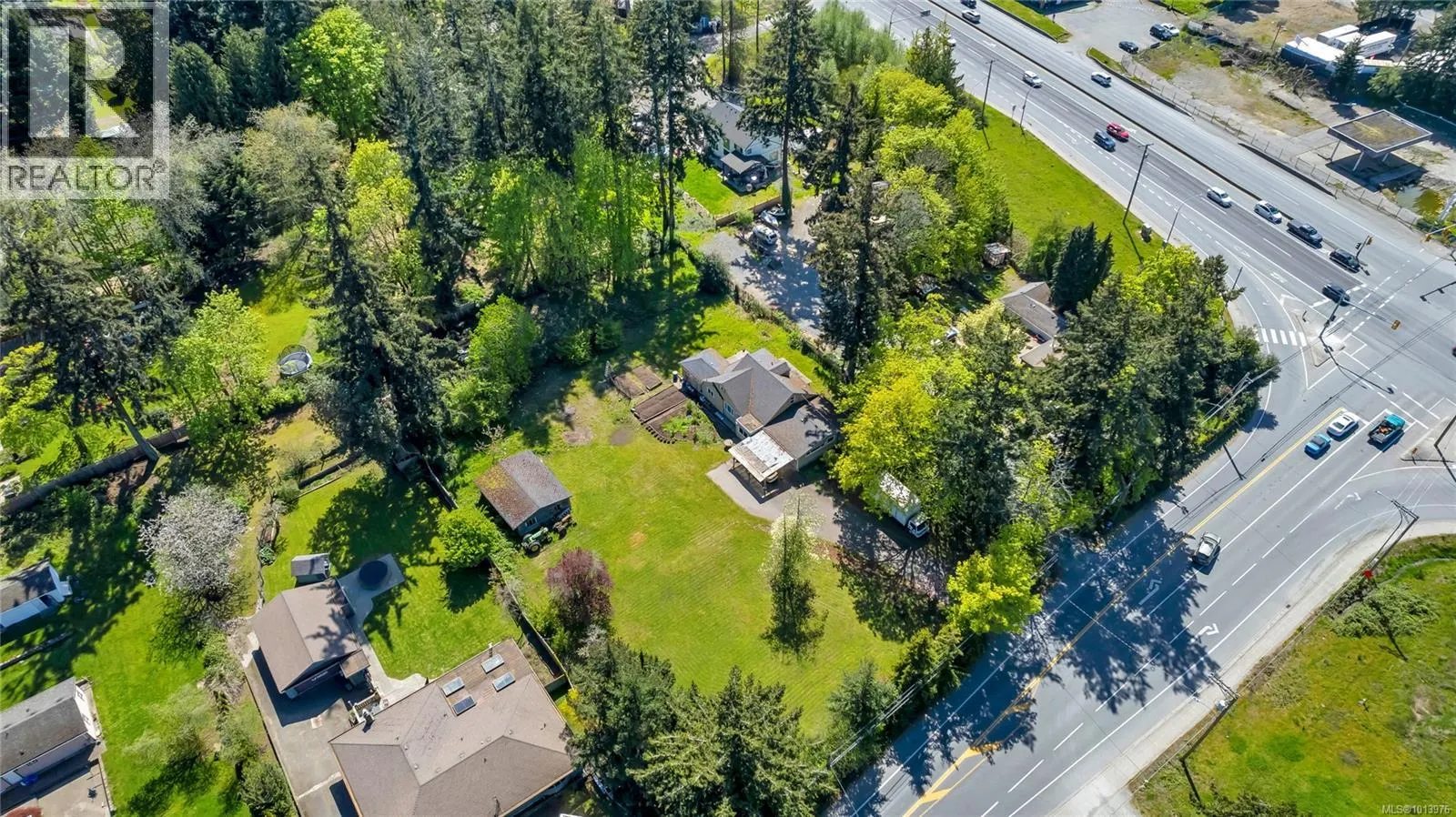 753 Sayward Rd