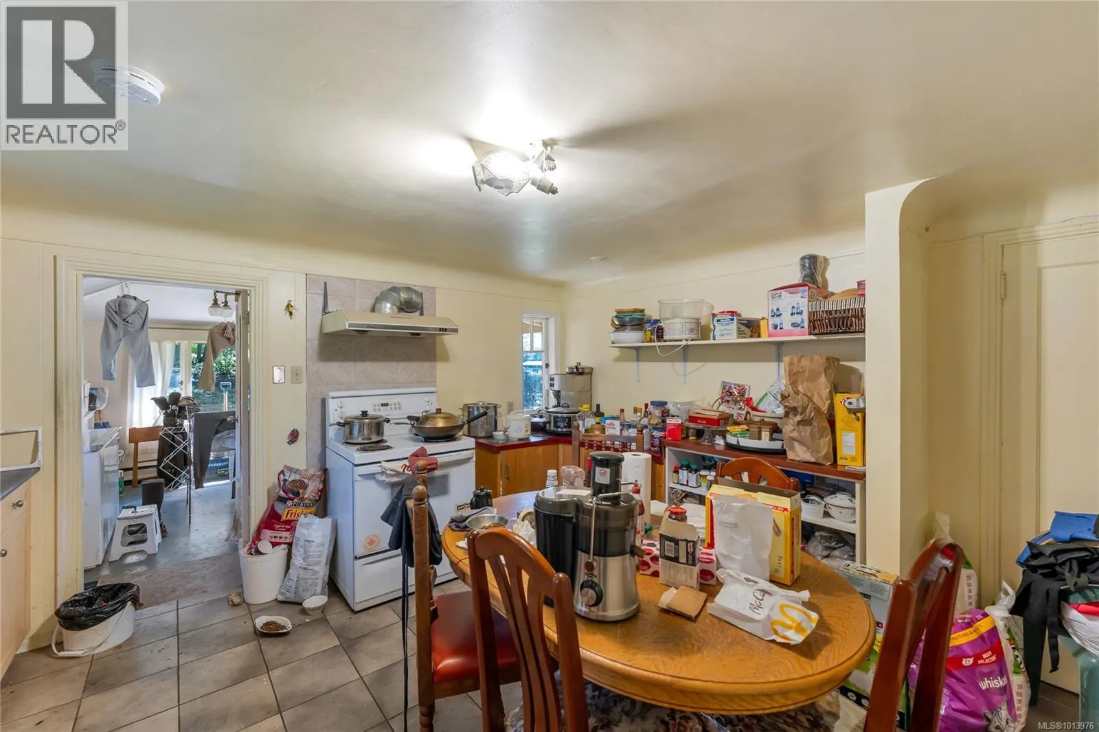 753 Sayward Rd