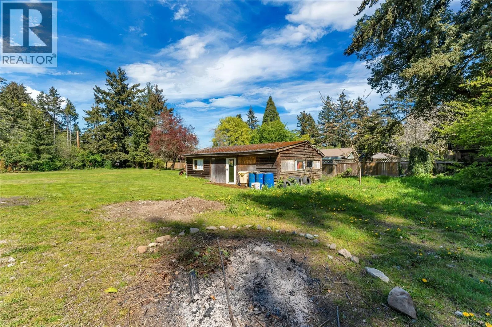 753 Sayward Rd