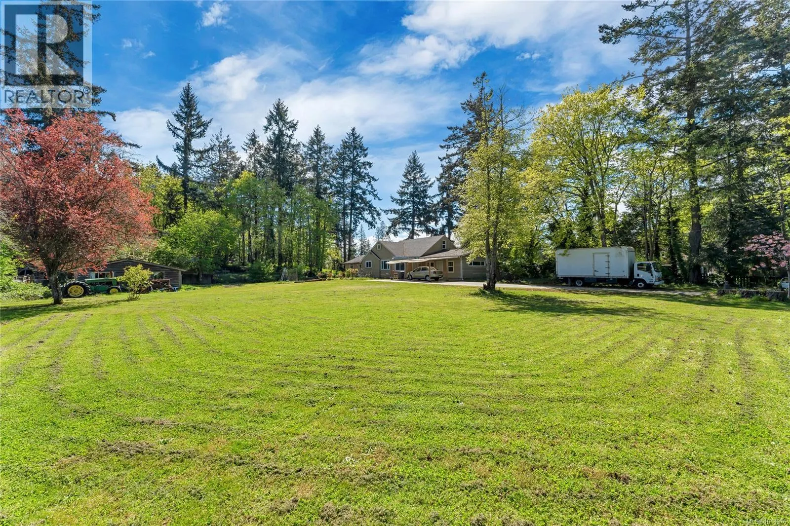 753 Sayward Rd