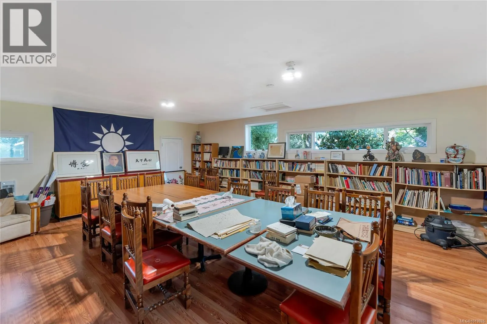 753 Sayward Rd