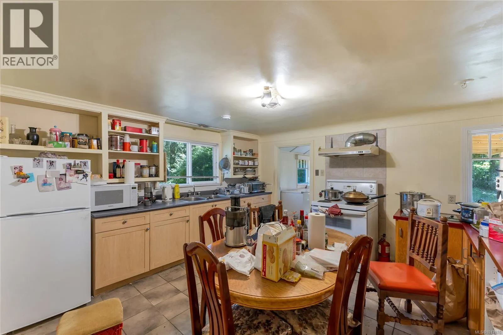 753 Sayward Rd
