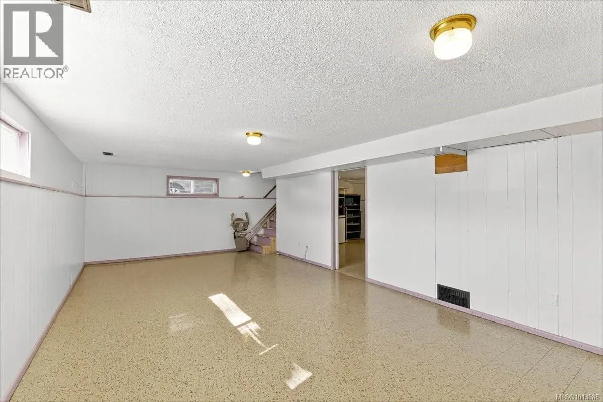 3891 Craig Rd