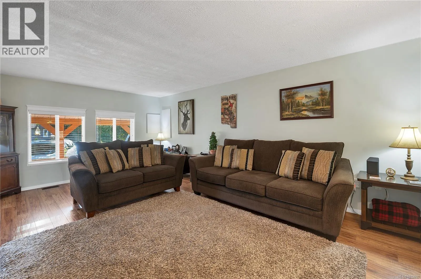 2237 Eardley Rd