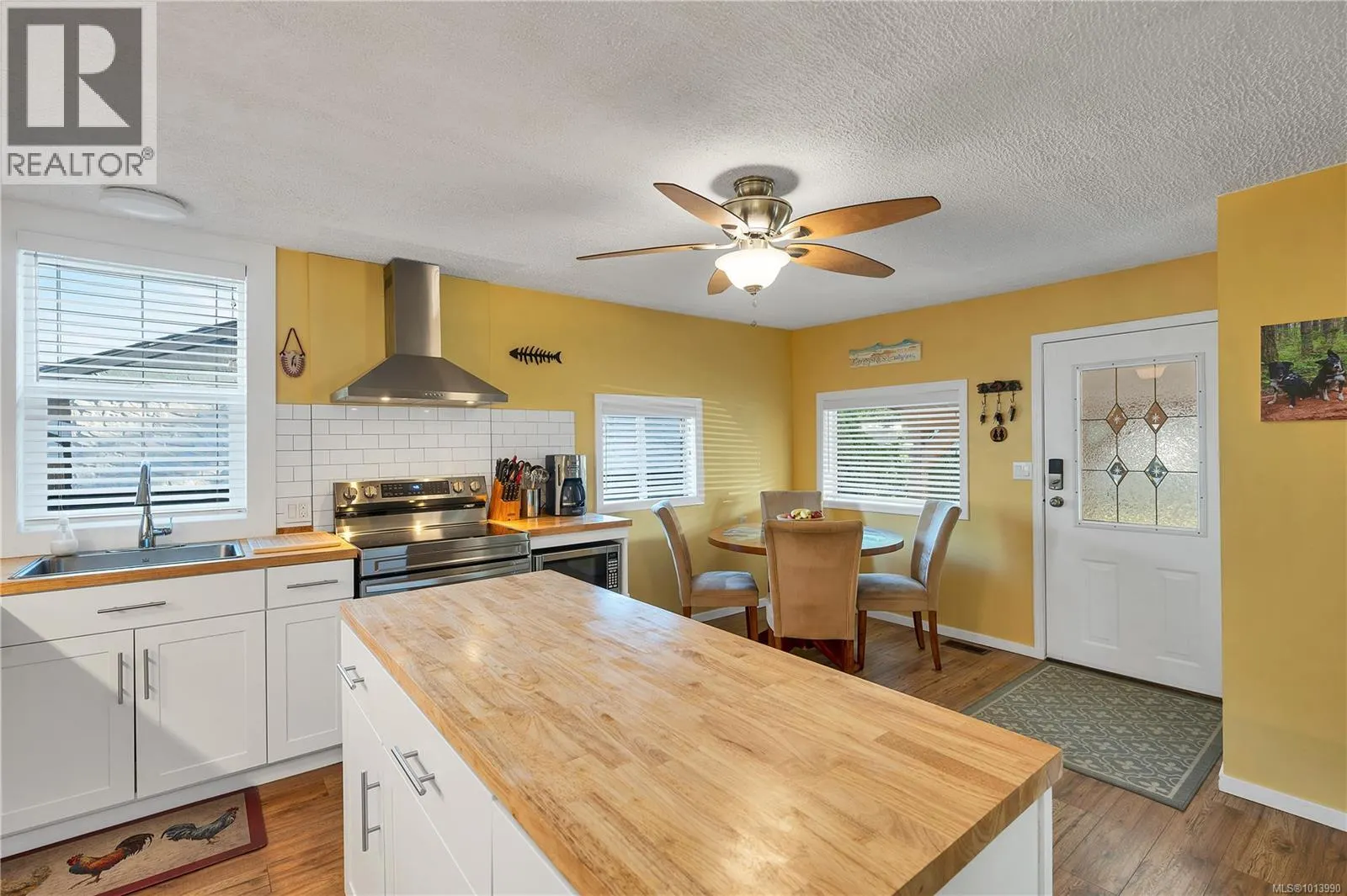 2237 Eardley Rd