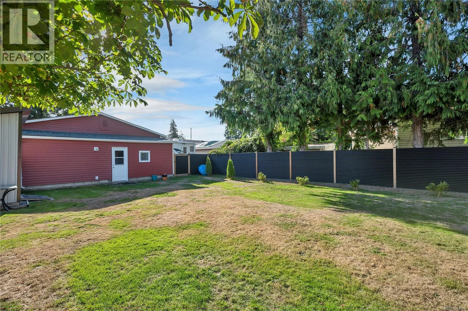 2237 Eardley Rd