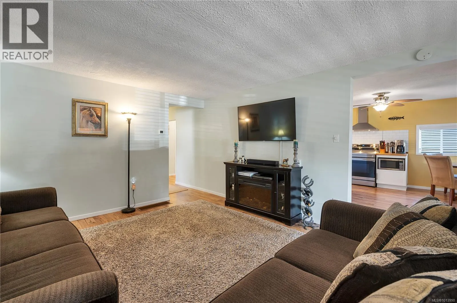 2237 Eardley Rd