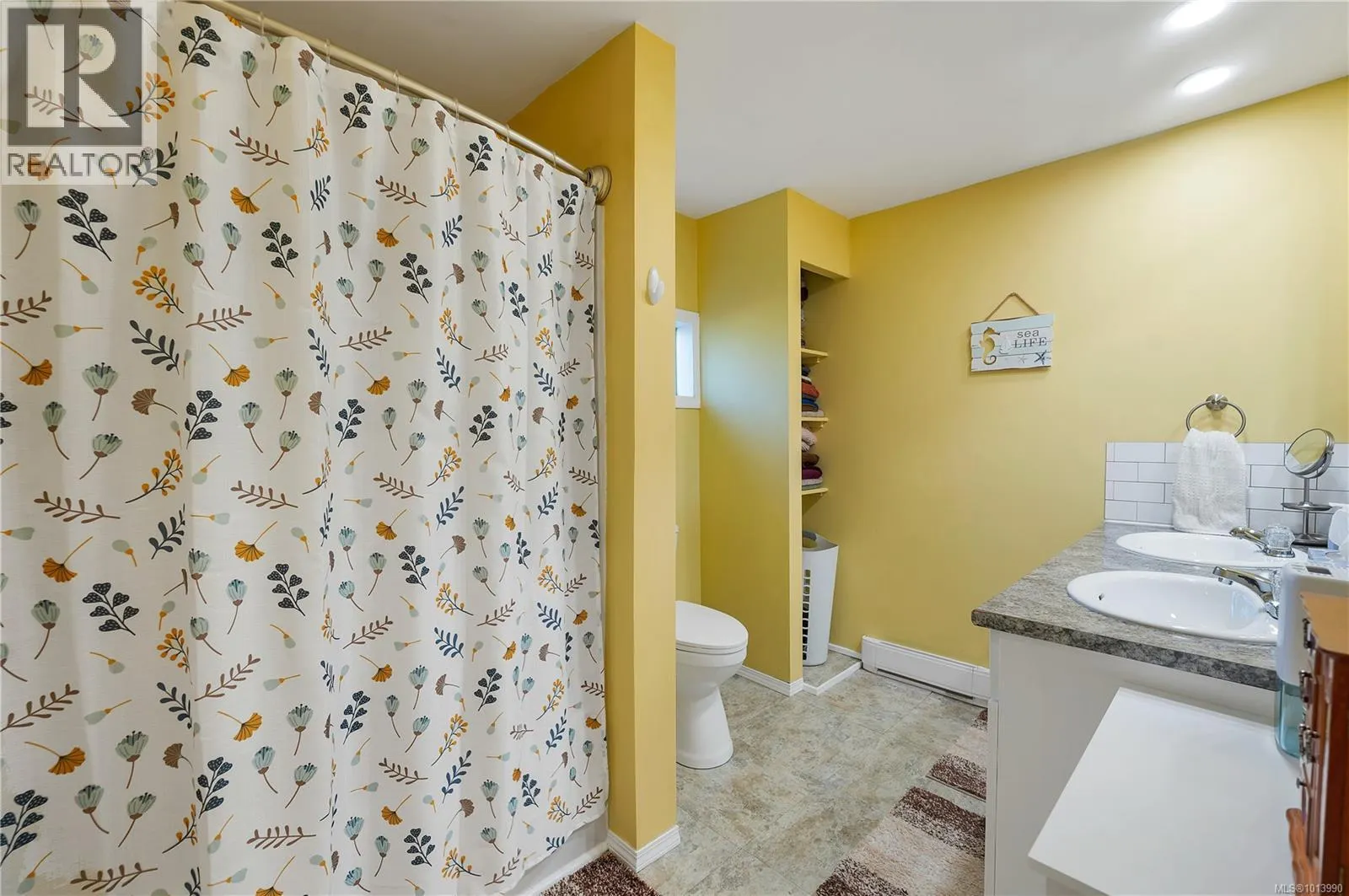 2237 Eardley Rd
