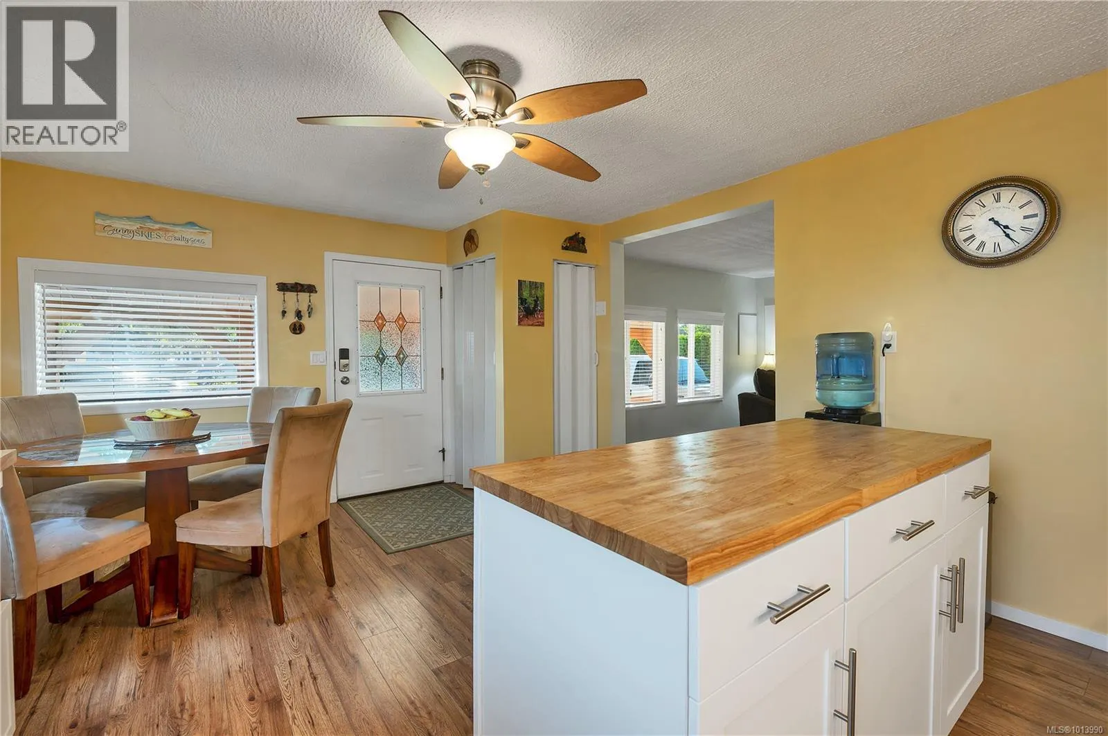 2237 Eardley Rd