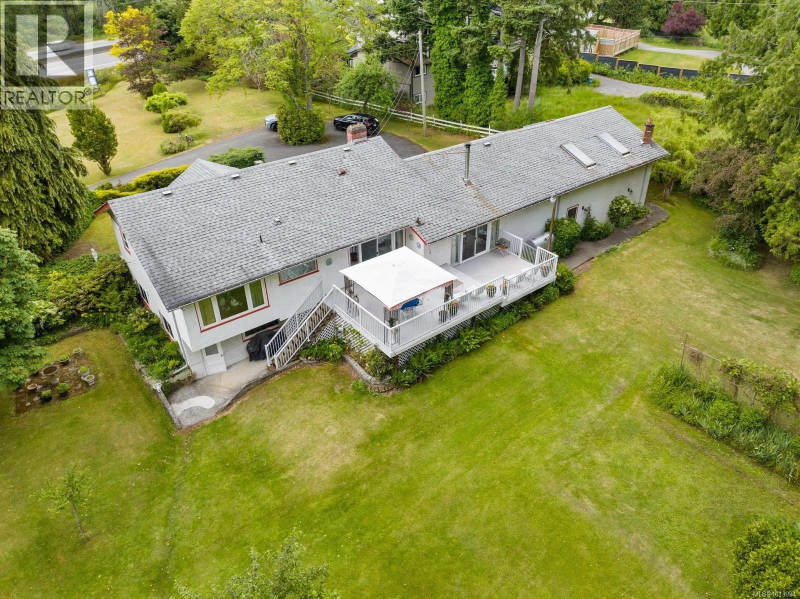 3367 Trans Canada Hwy