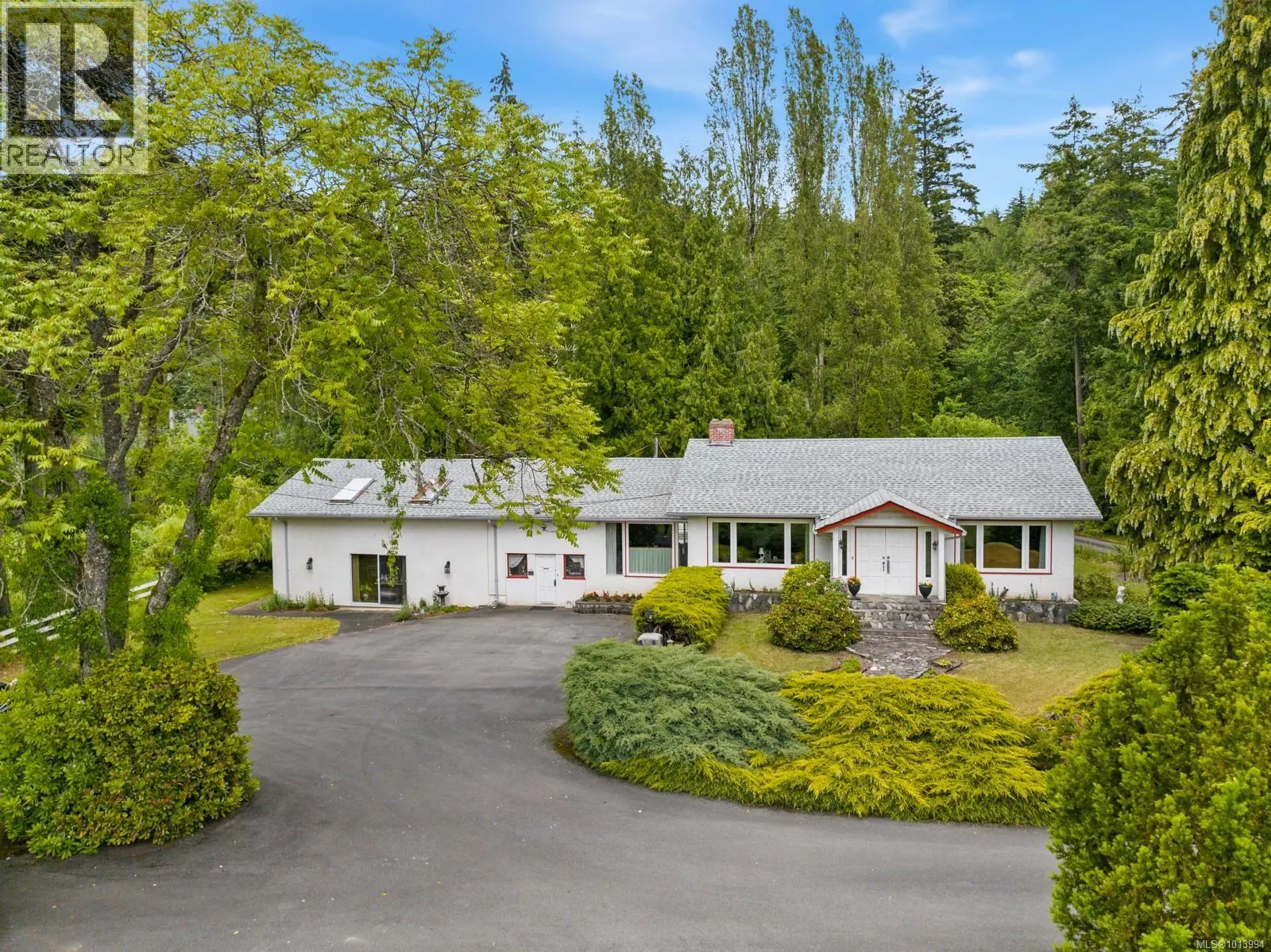 3367 Trans Canada Hwy