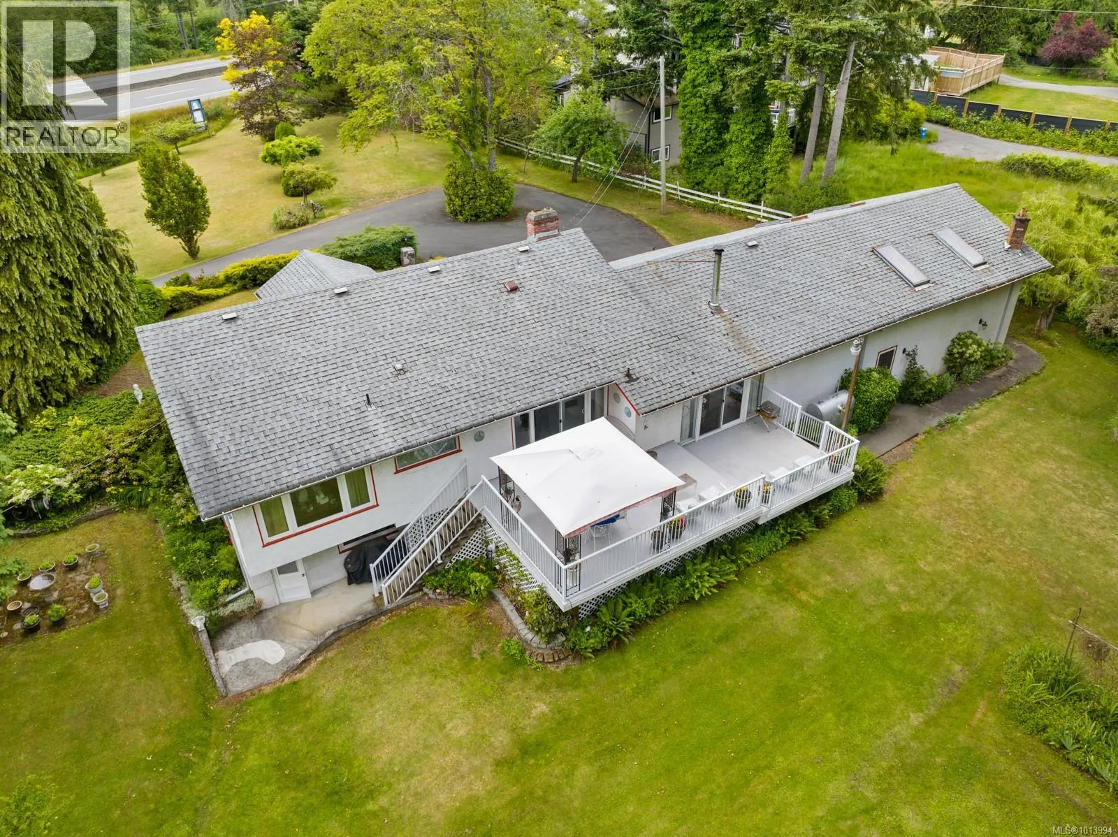 3367 Trans Canada Hwy