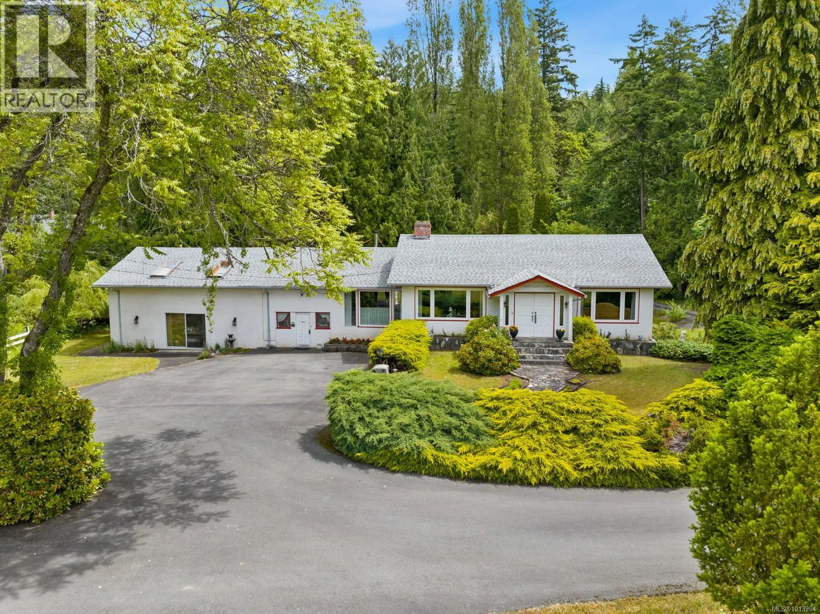 3367 Trans Canada Hwy