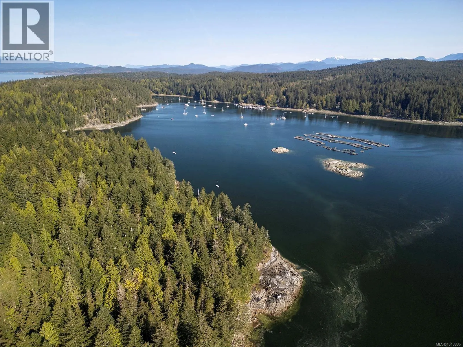 651 Gorge Harbour