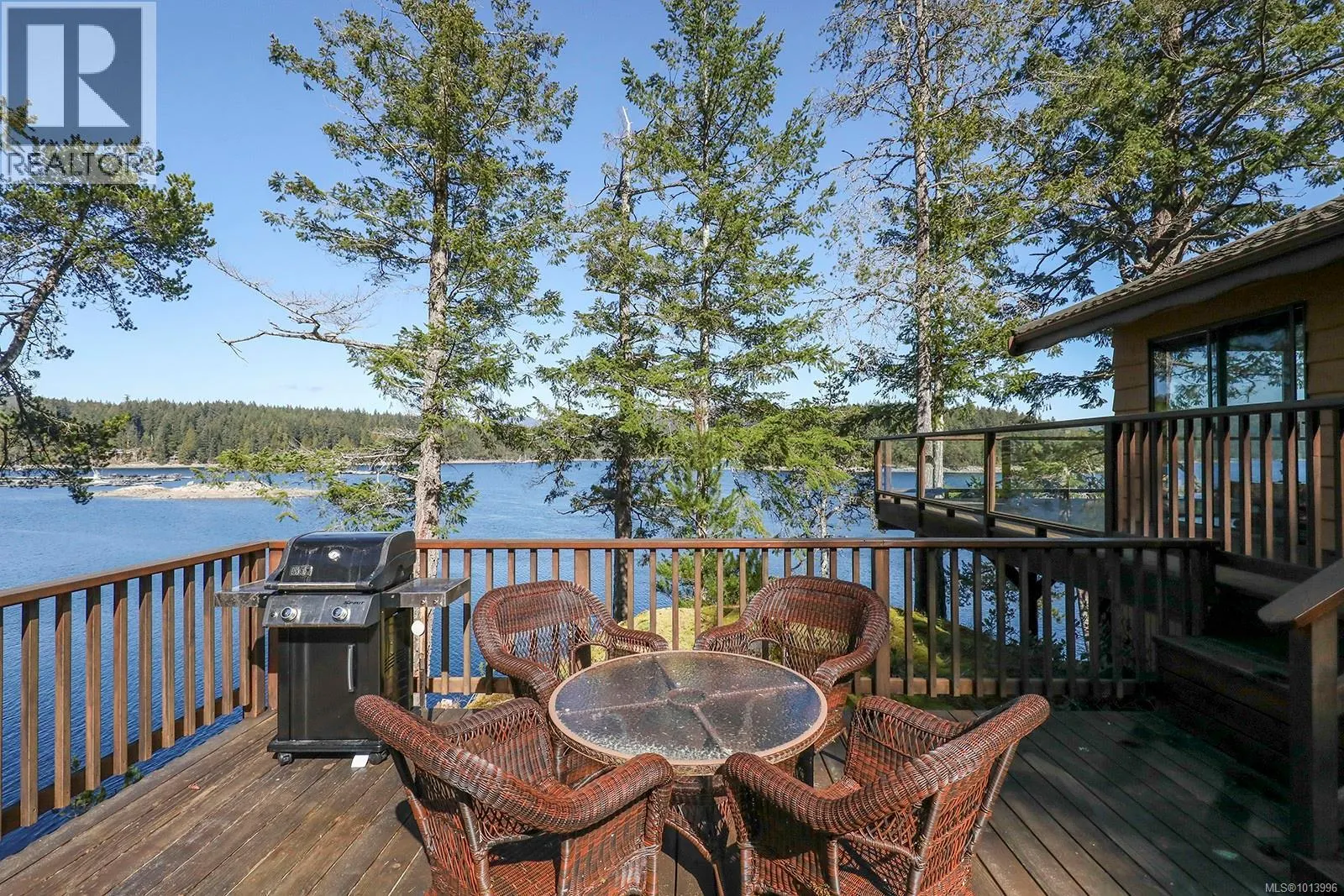 651 Gorge Harbour