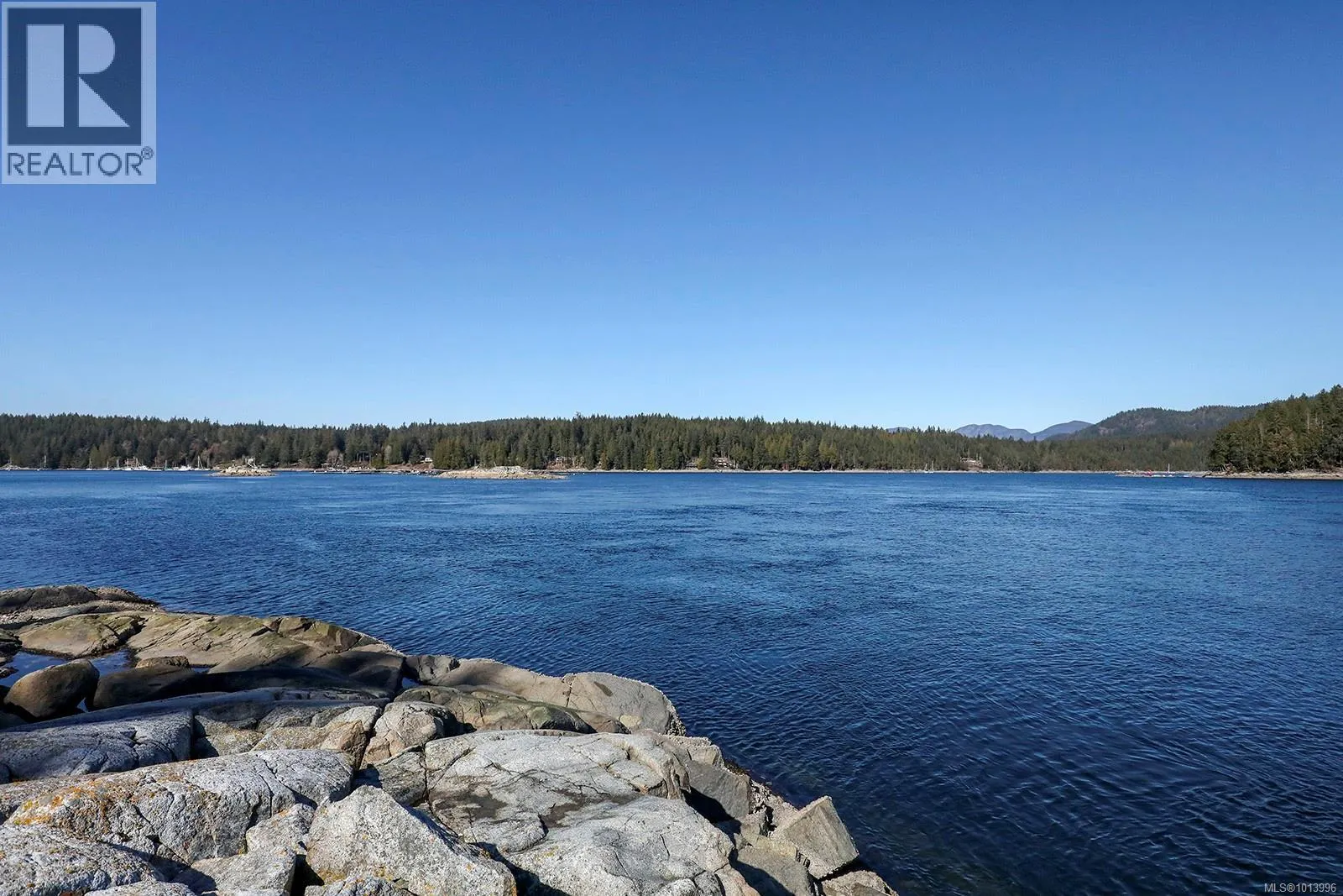 651 Gorge Harbour