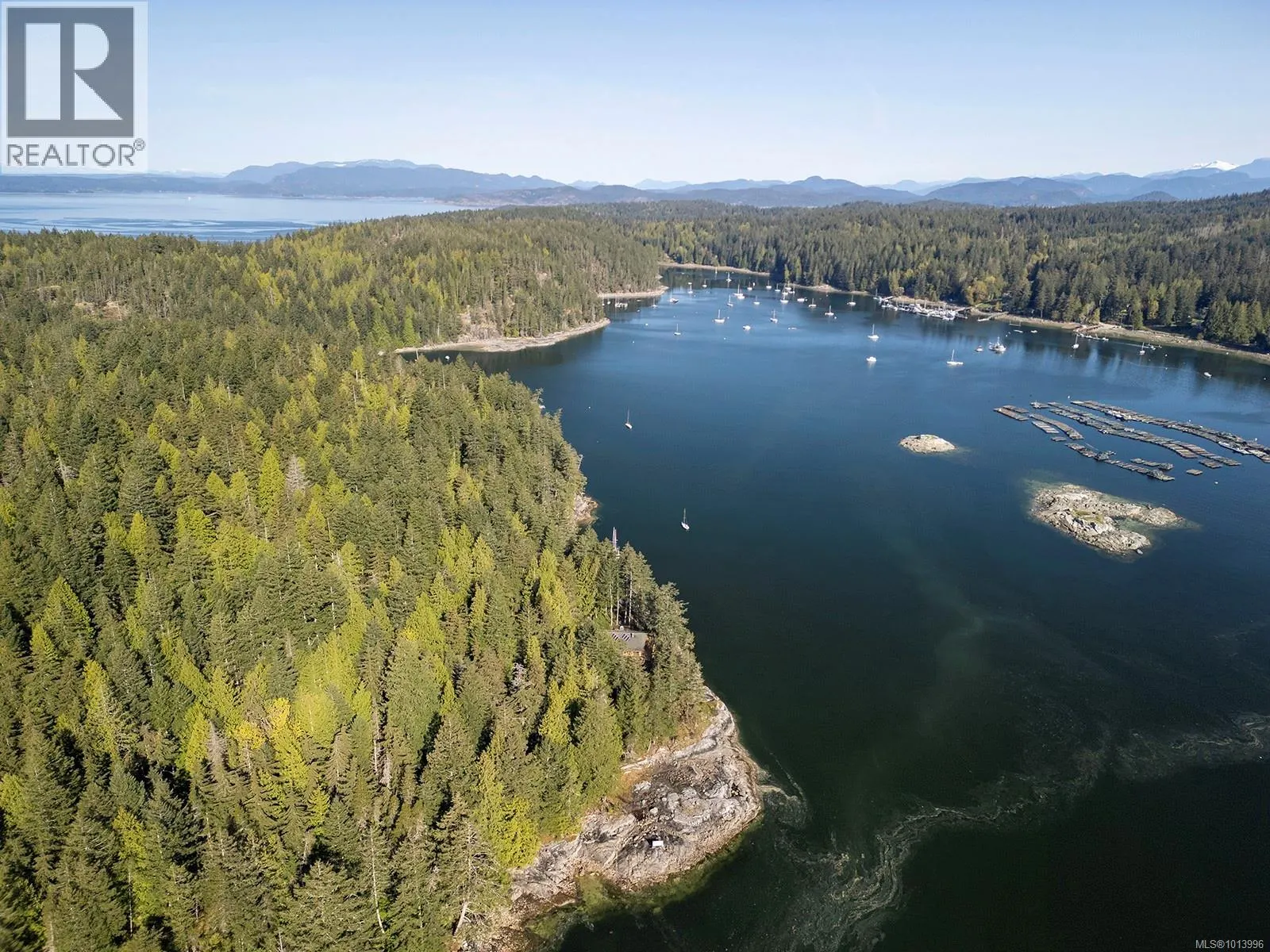 651 Gorge Harbour