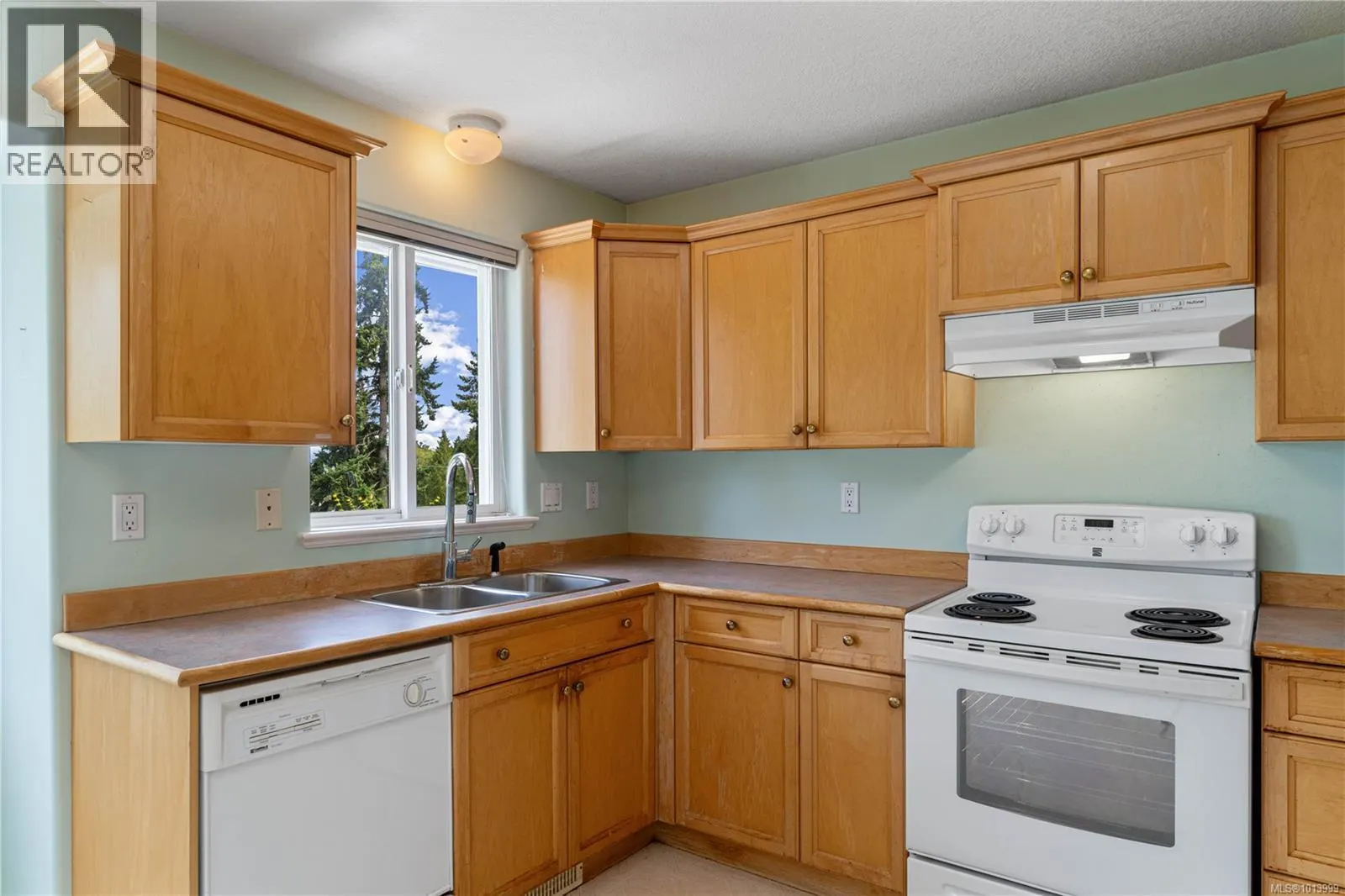 5213 Fox Pl