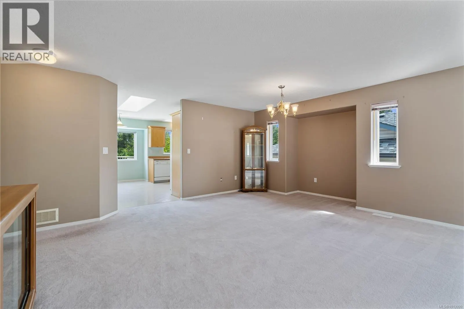 5213 Fox Pl