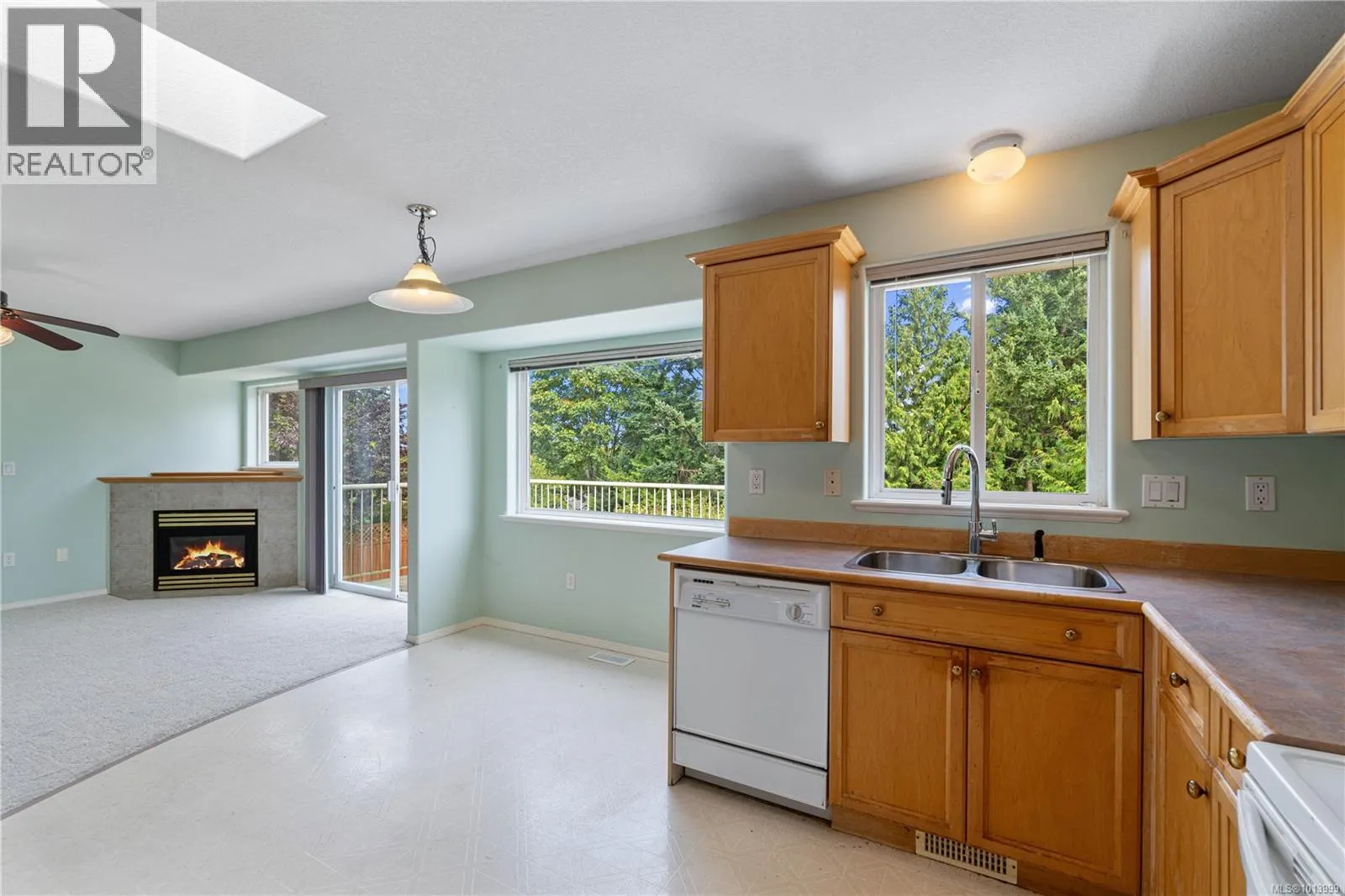 5213 Fox Pl