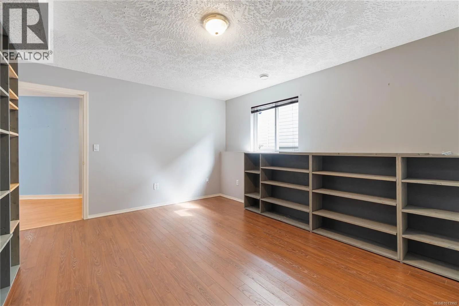 5213 Fox Pl