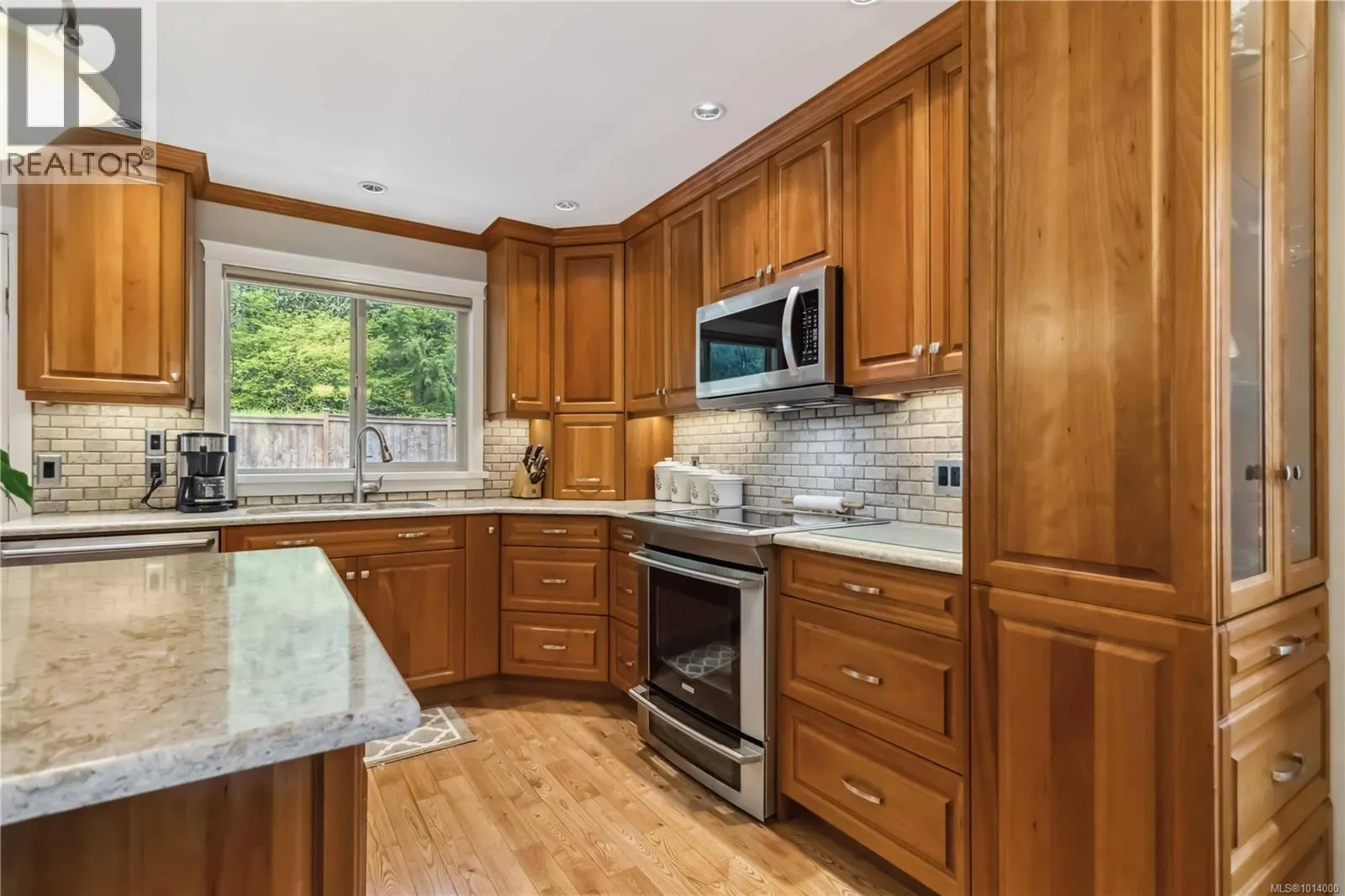 2914 Palsson Pl
