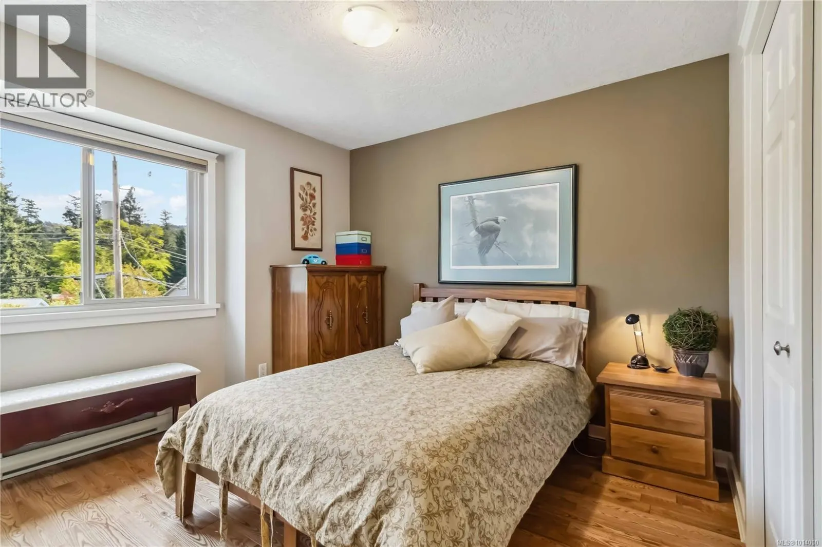 2914 Palsson Pl