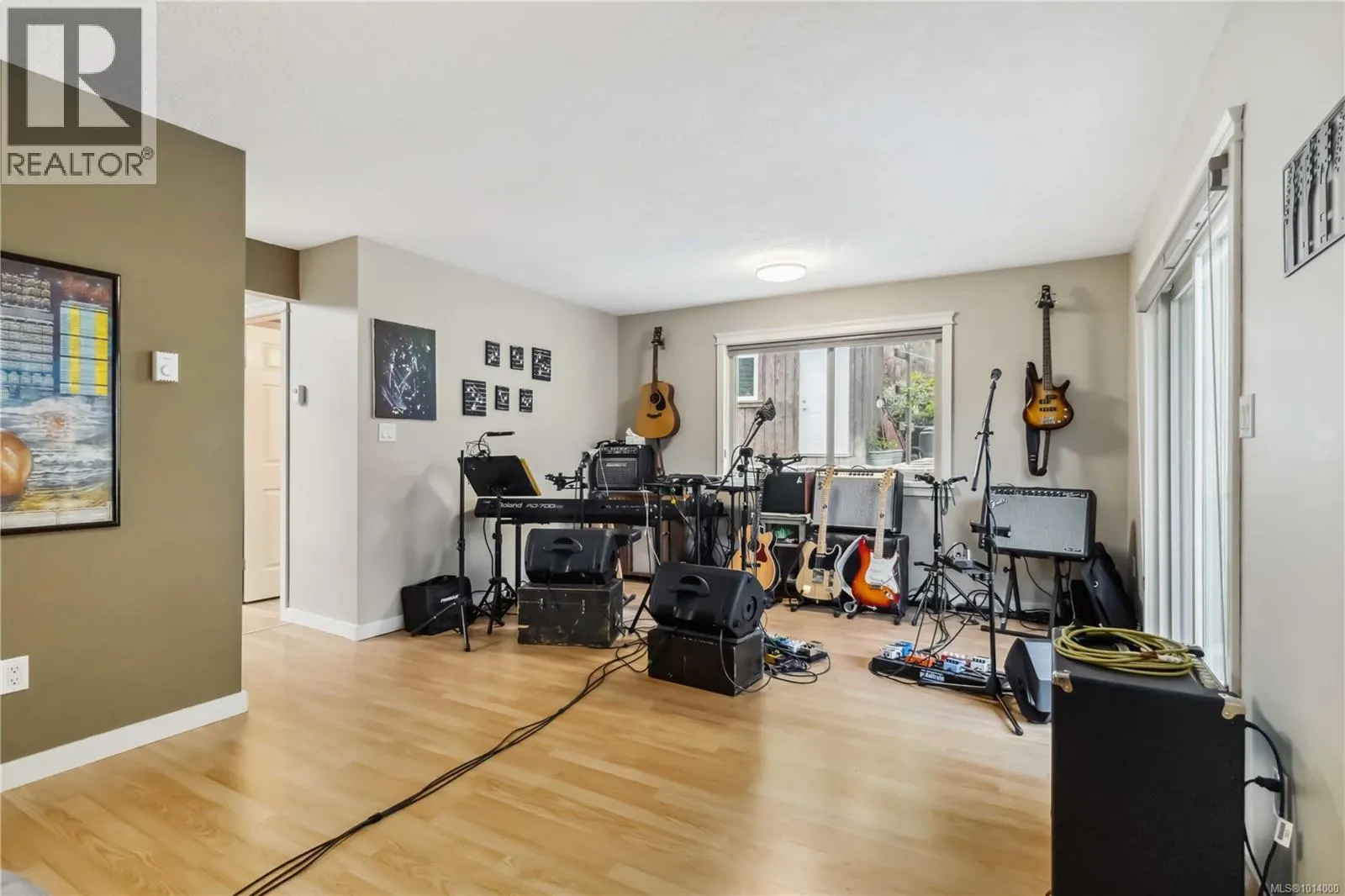 2914 Palsson Pl