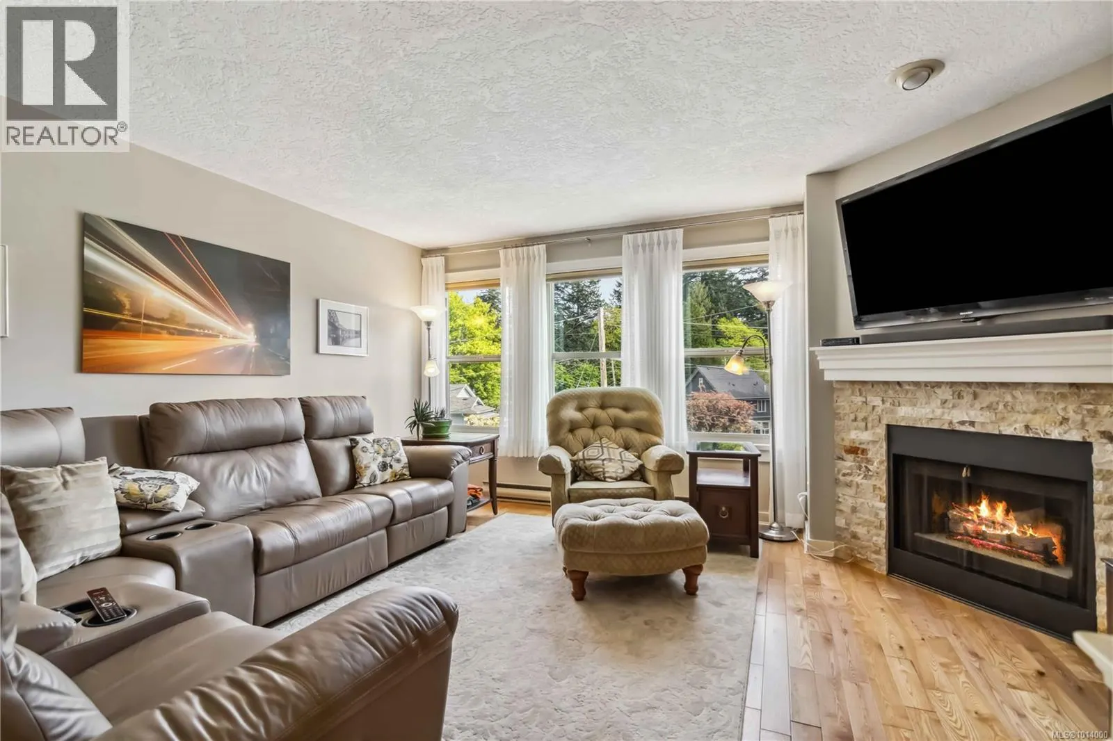 2914 Palsson Pl