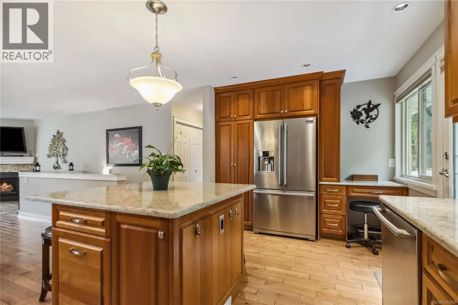 2914 Palsson Pl