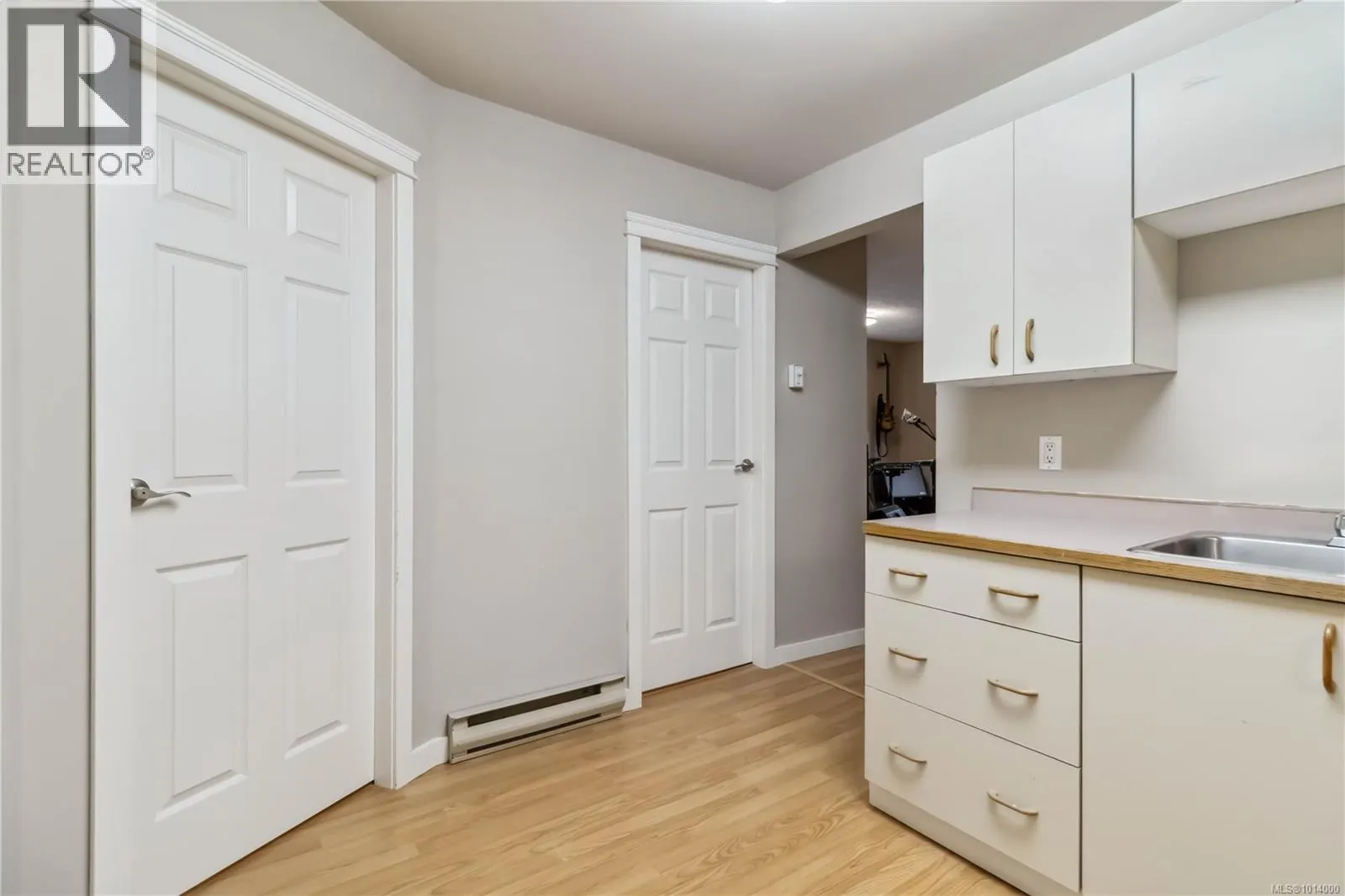 2914 Palsson Pl
