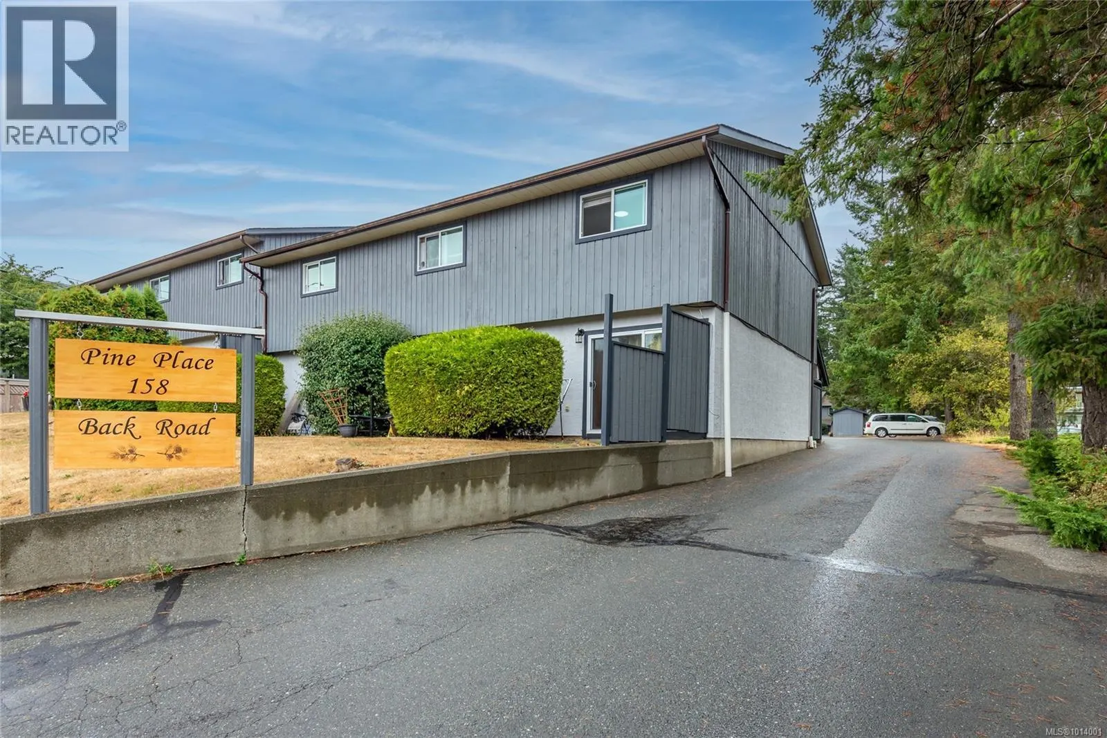 1 158 Back Rd
