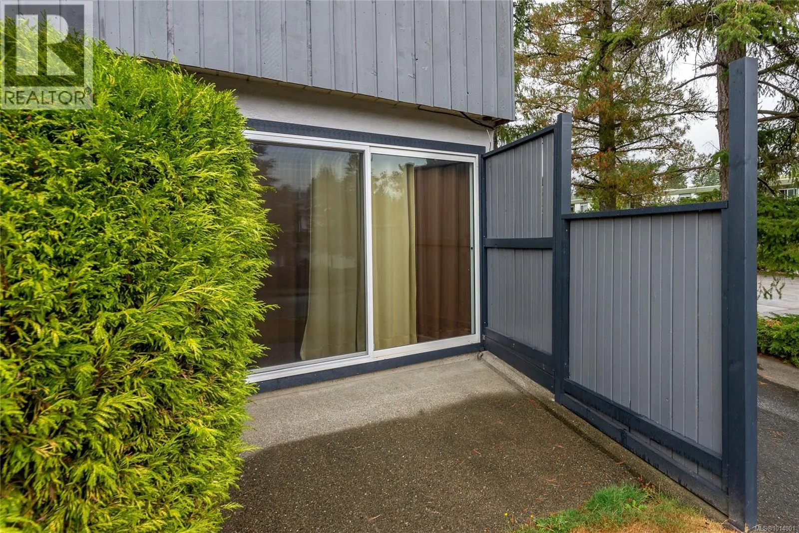 1 158 Back Rd