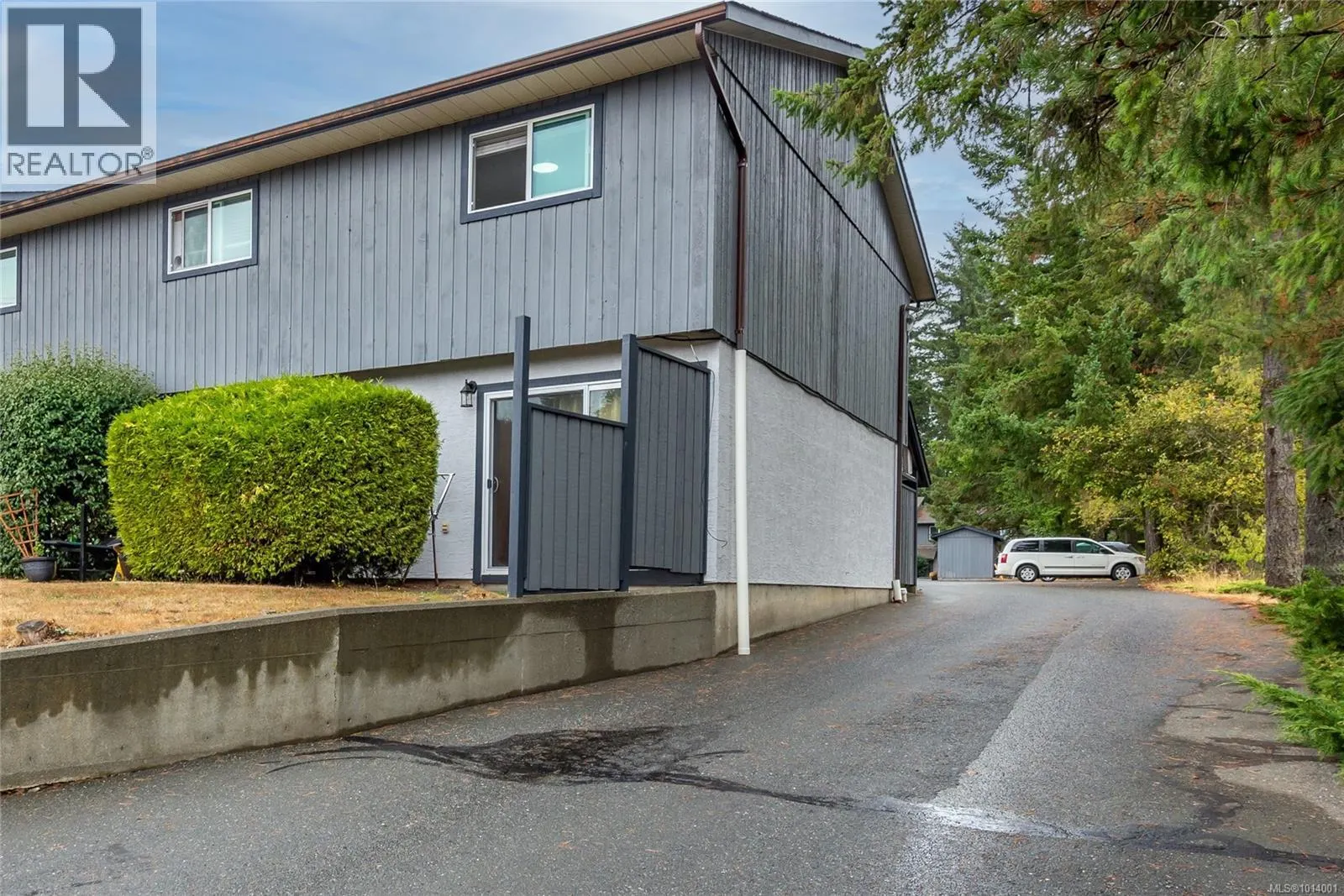 1 158 Back Rd