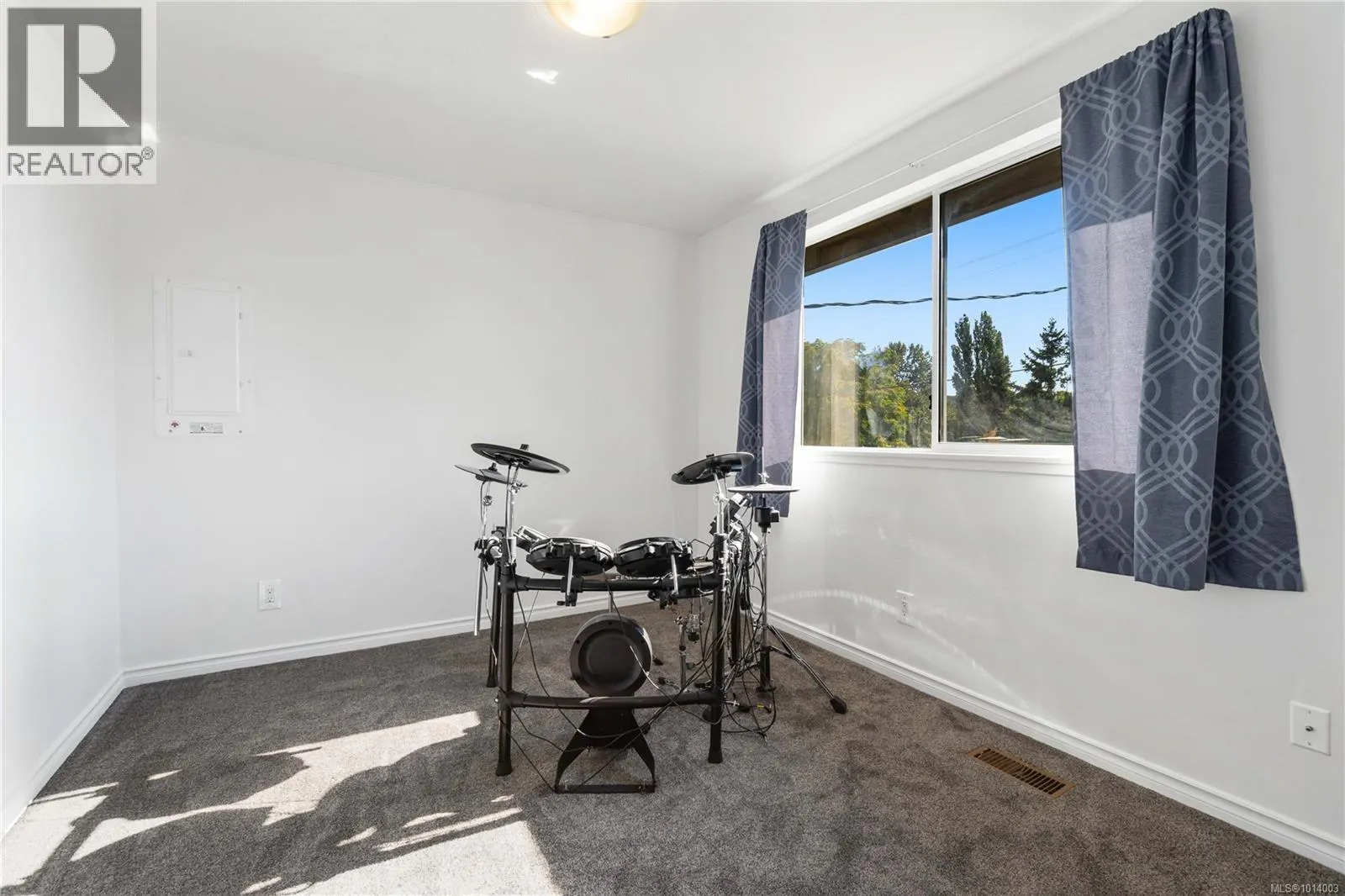 375 Bruce Ave