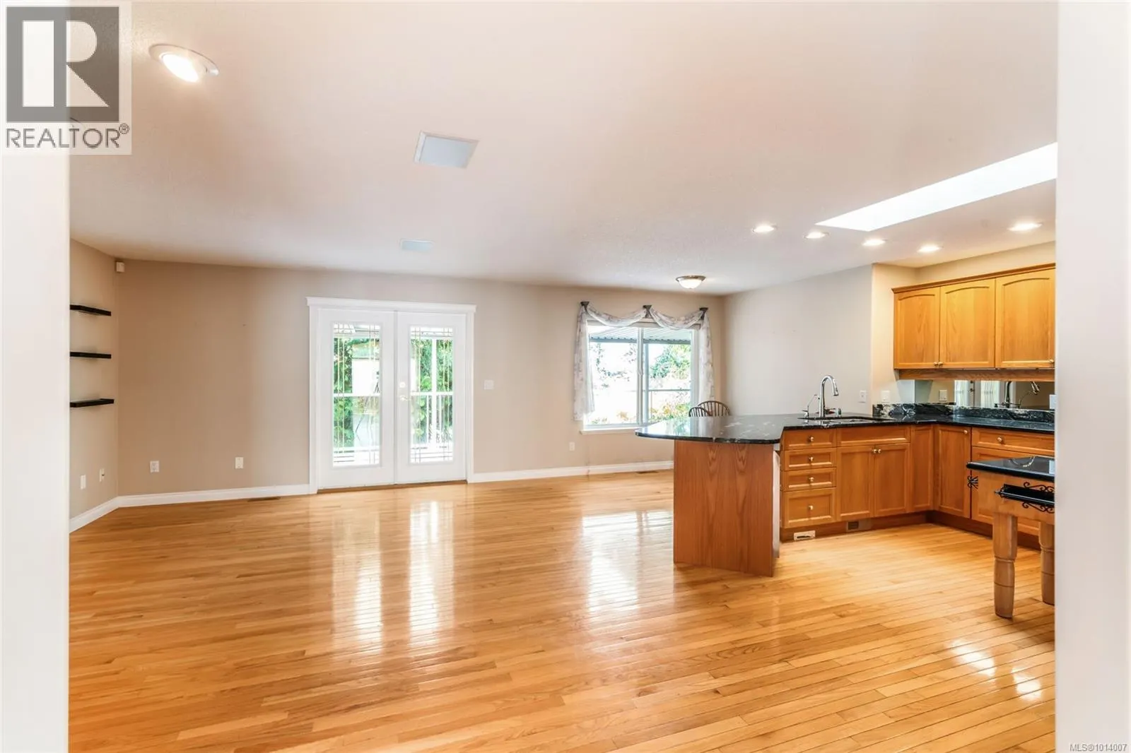 133 Hamilton Ave