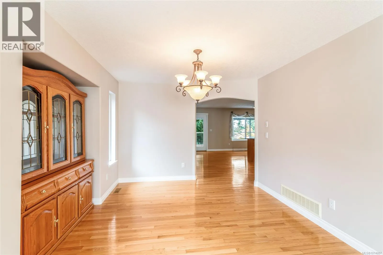133 Hamilton Ave