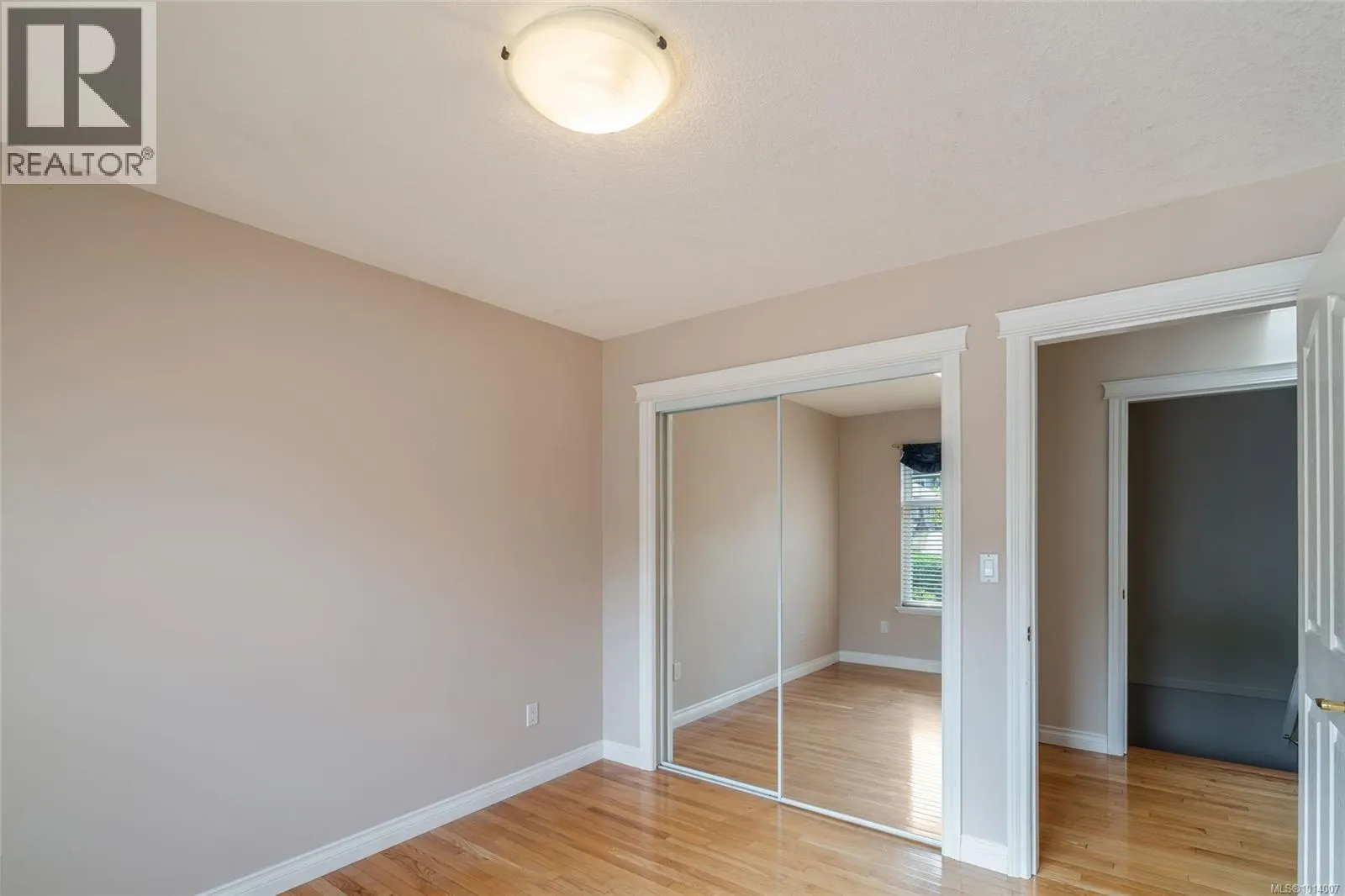 133 Hamilton Ave