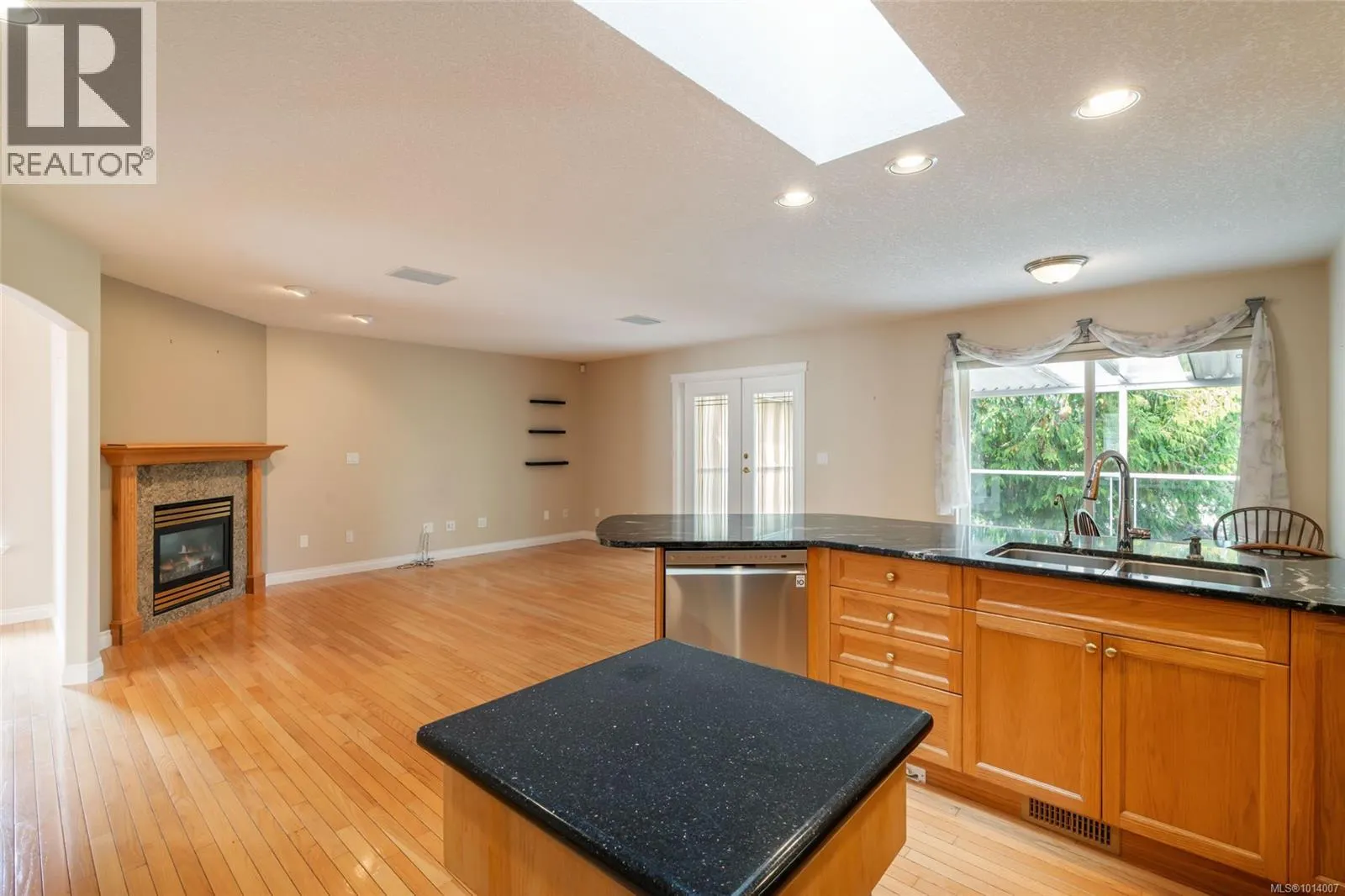 133 Hamilton Ave